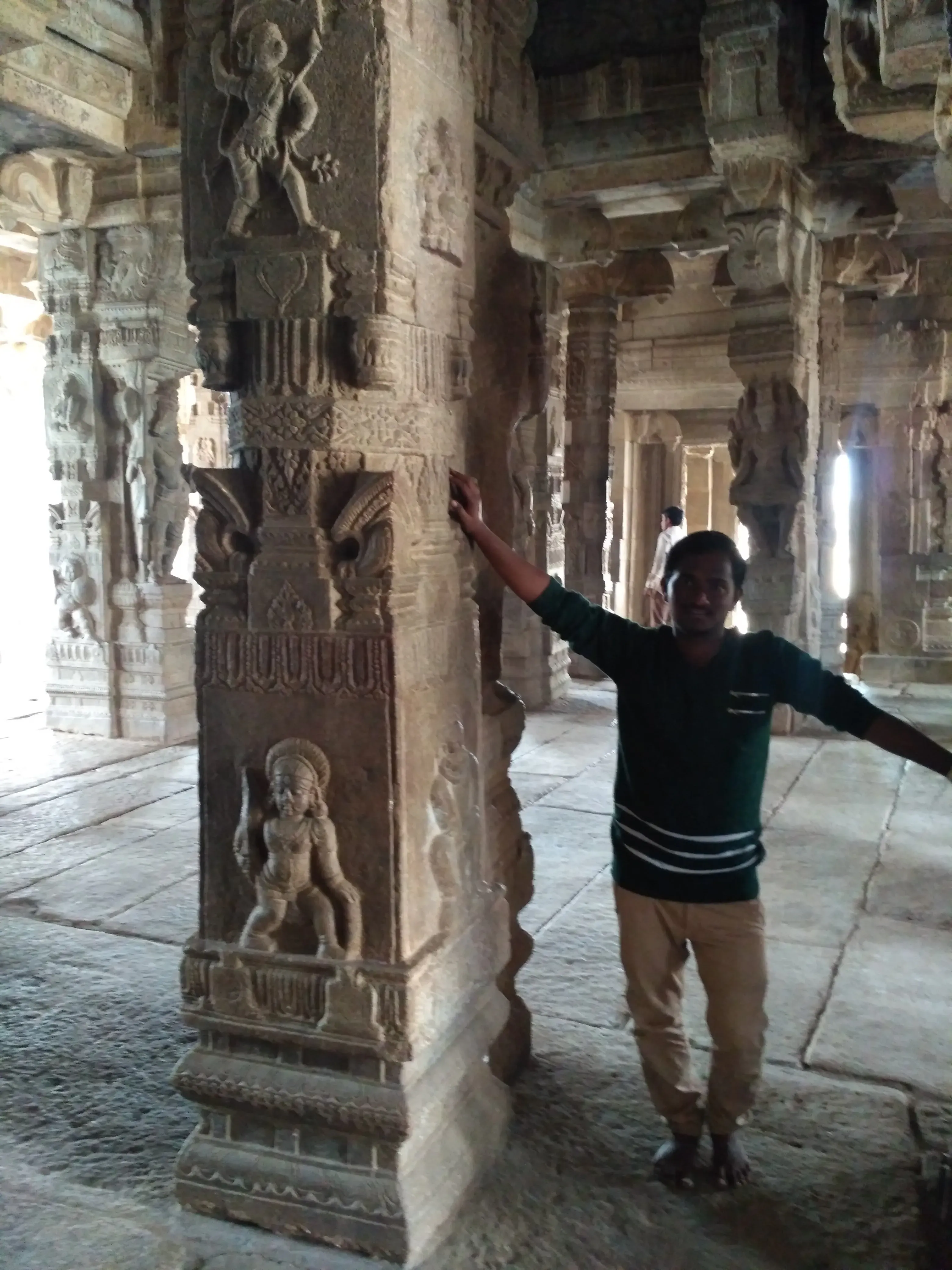 Veerabhadra Temple Lepakshi - Image 6