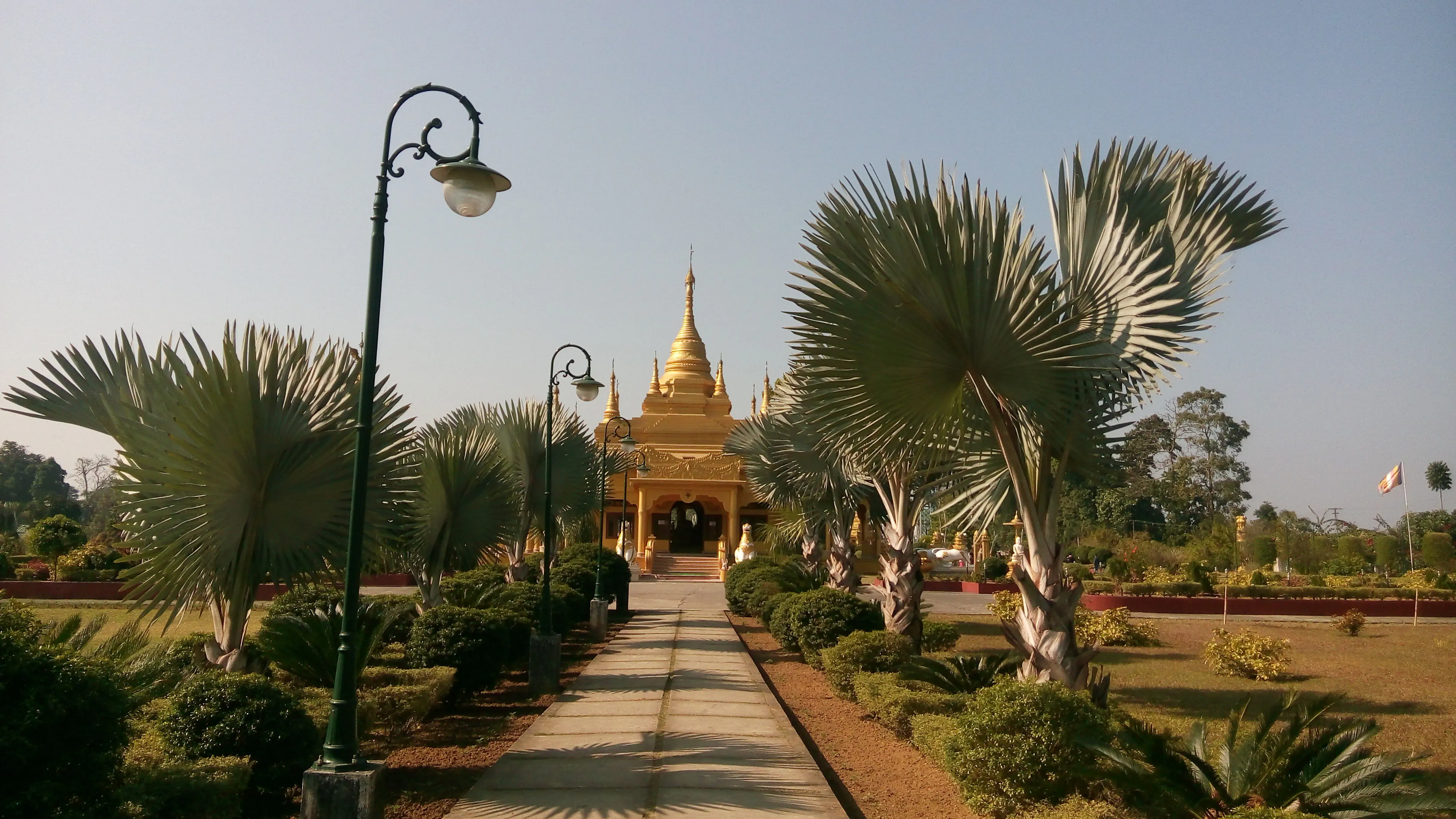 Golden Pagoda Namsai - Image 1