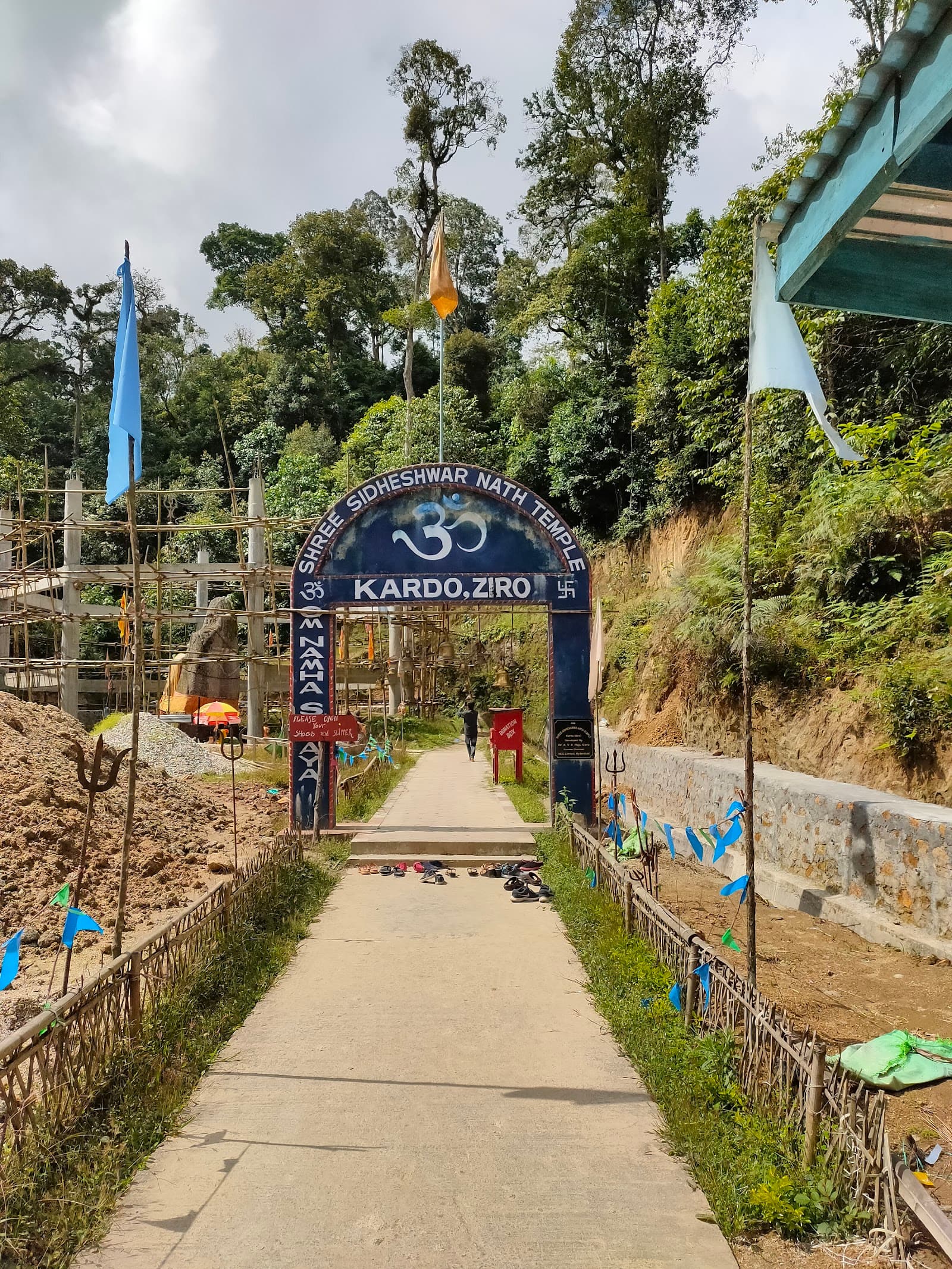 Volunteer at Shree Siddheshwar Nath Temple Pasighat