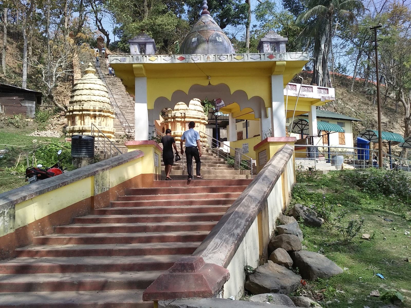Volunteer at Asvakranta Temple Guwahati
