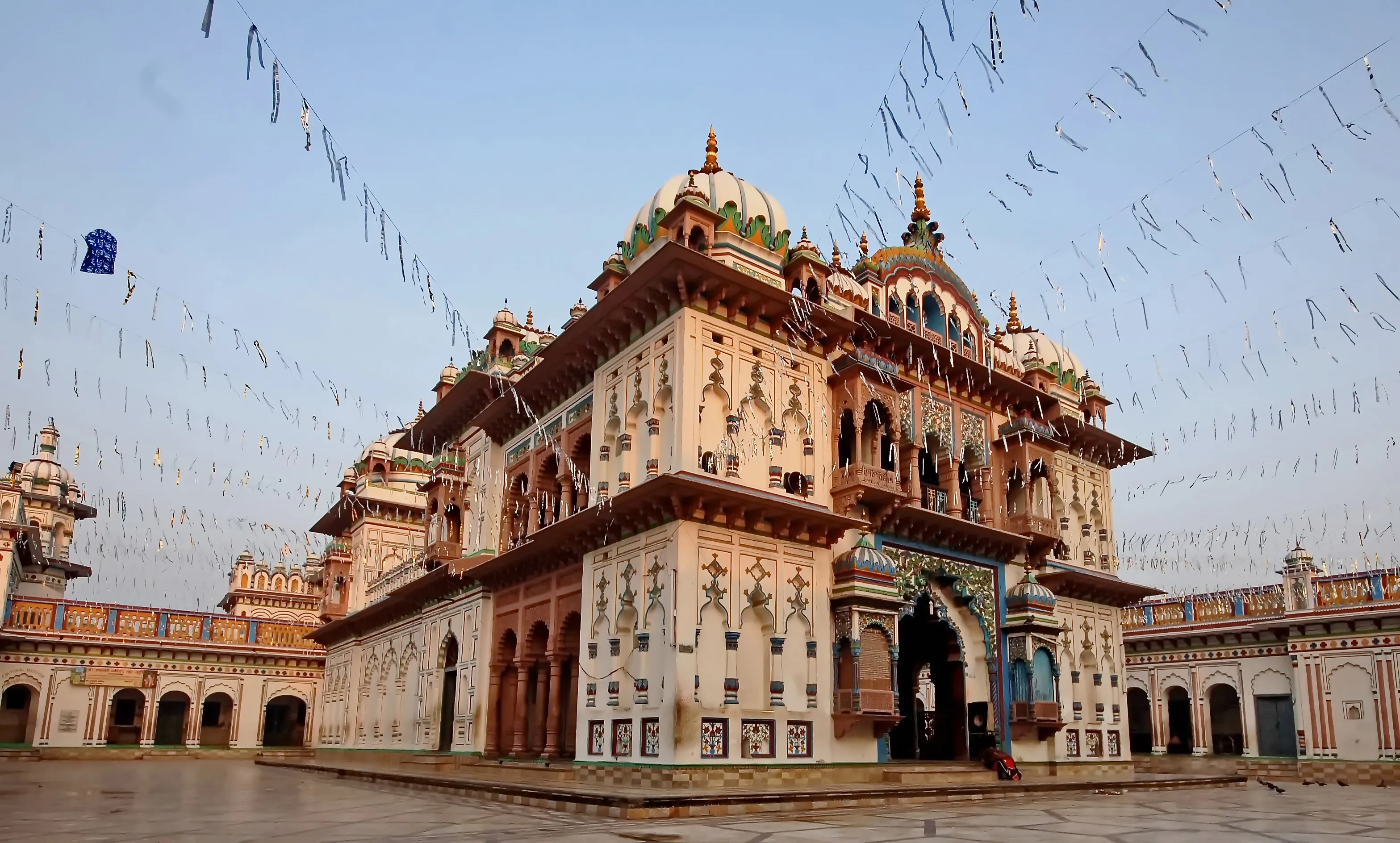 Sita Kund Munger - Image 3