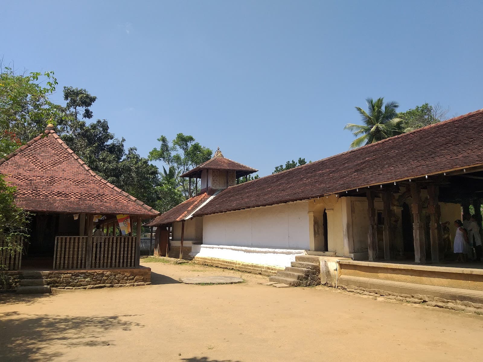 Volunteer at Embekka Devalaya Kandy Sri Lanka