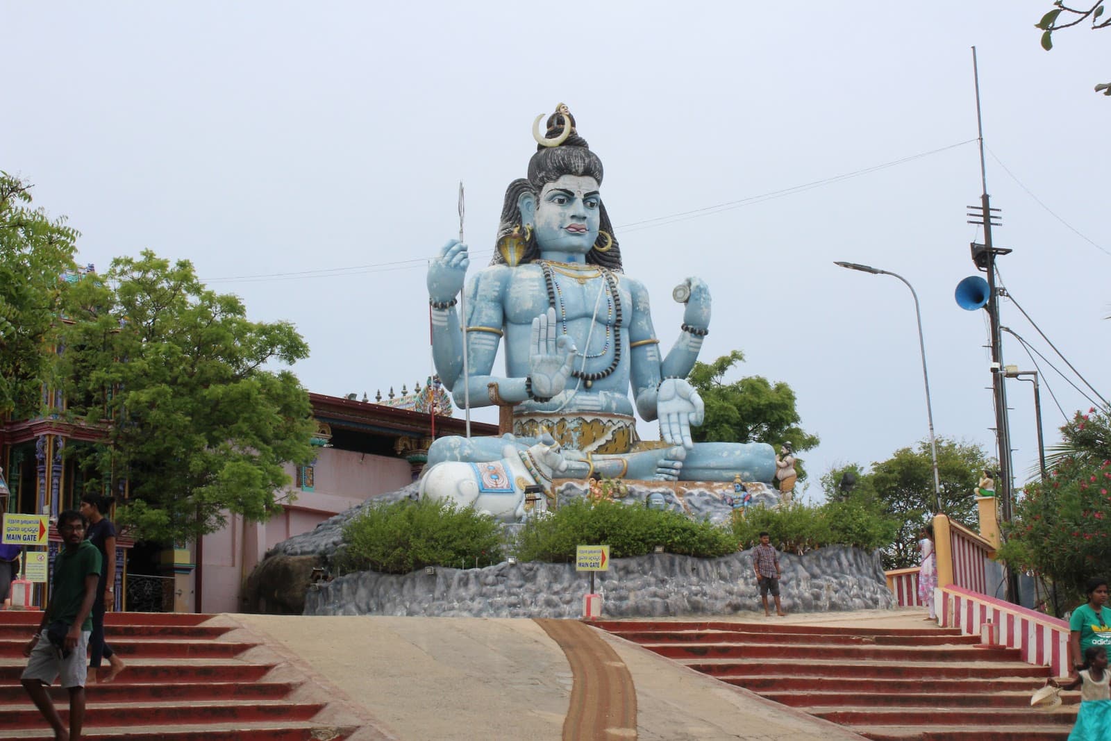 Volunteer at Koneswaram Temple Trincomalee Sri Lanka