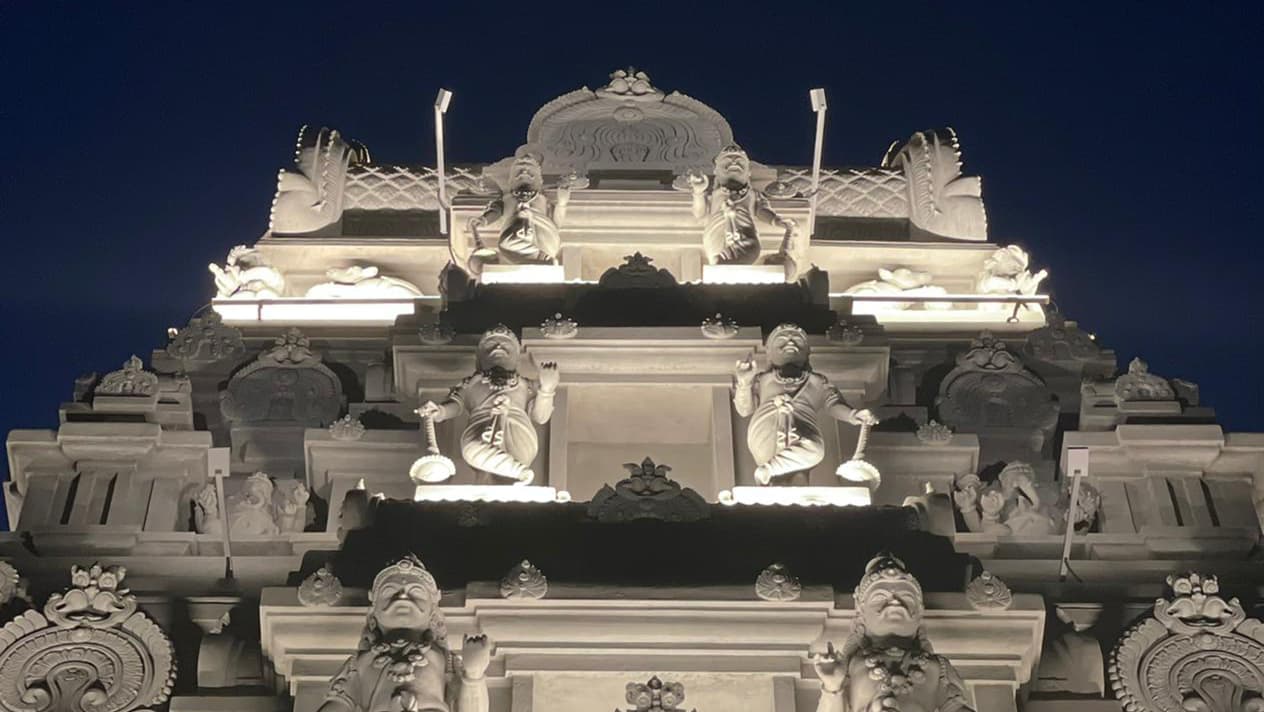 Shree Ghanapathy Temple Wimbledon temple in 125-133 Effra Road, Wimbledon (SW19 8PU), England, United Kingdom, England - Dravida architecture style, Rajagopuram architecture style, Indo-Industrial architecture style, Nagara architecture style (Post-Independence Period) - thumbnail