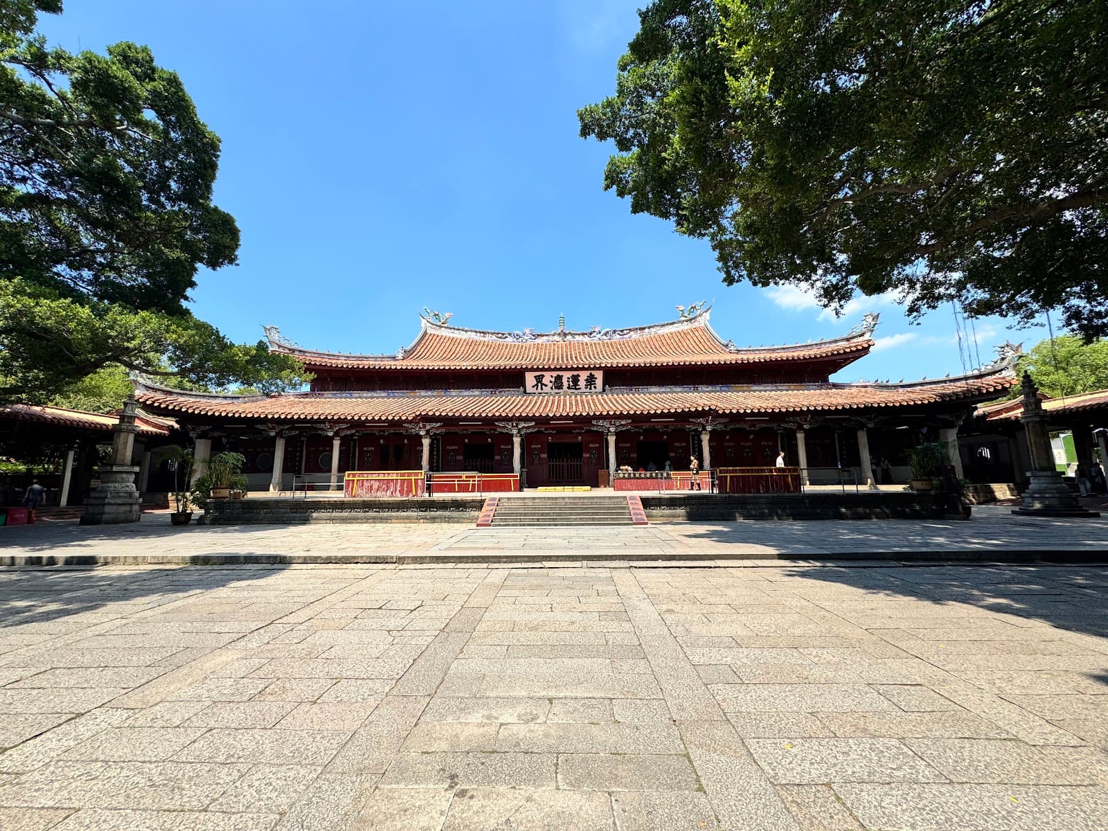 Volunteer at Quanzhou Shiva Temple Columns Laoximen Fujian China