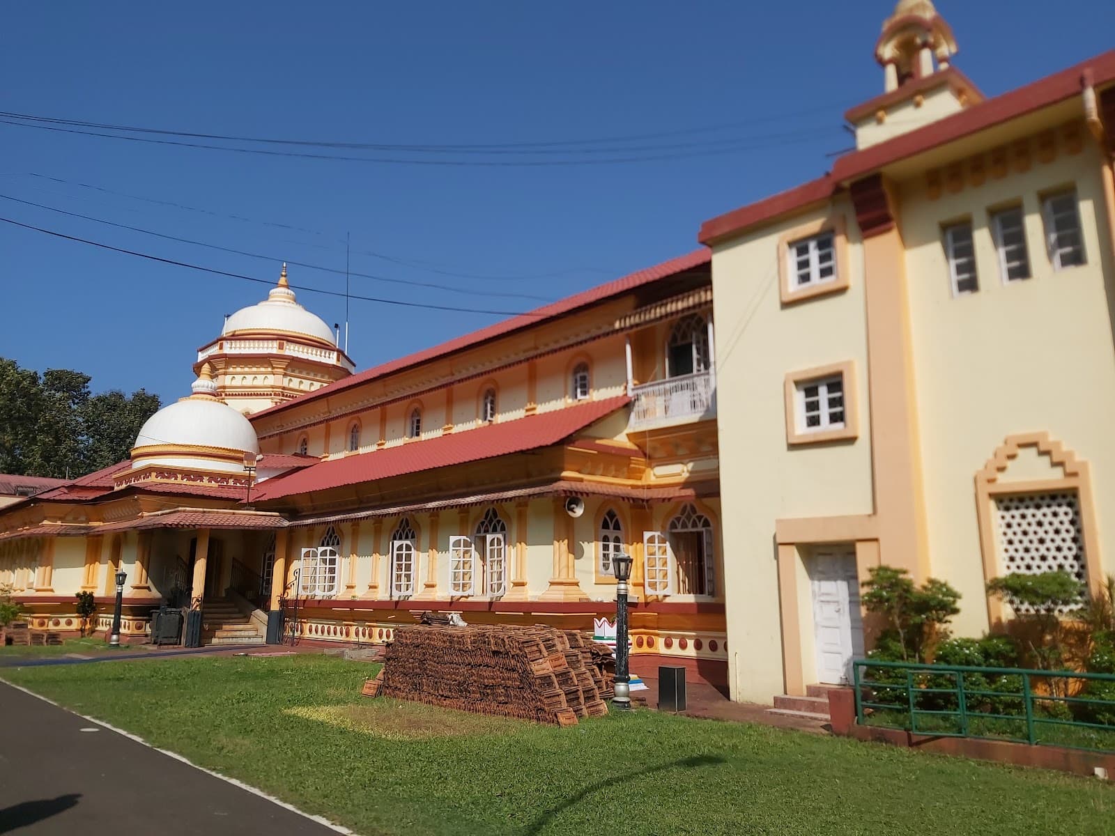 Volunteer at Shri Ramnath Temple Bandora