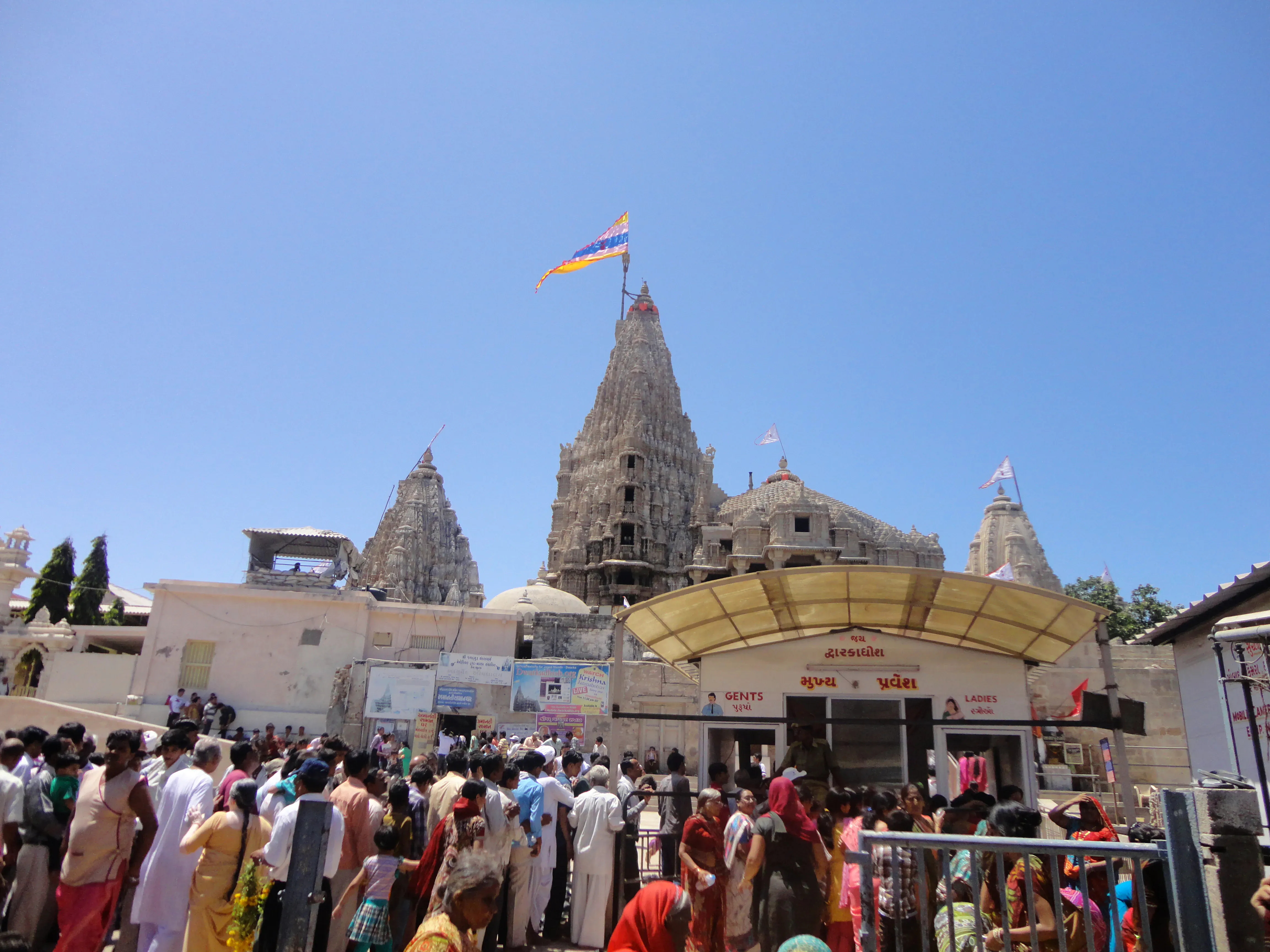 Dwarkadhish Temple Dwarka - Image 14