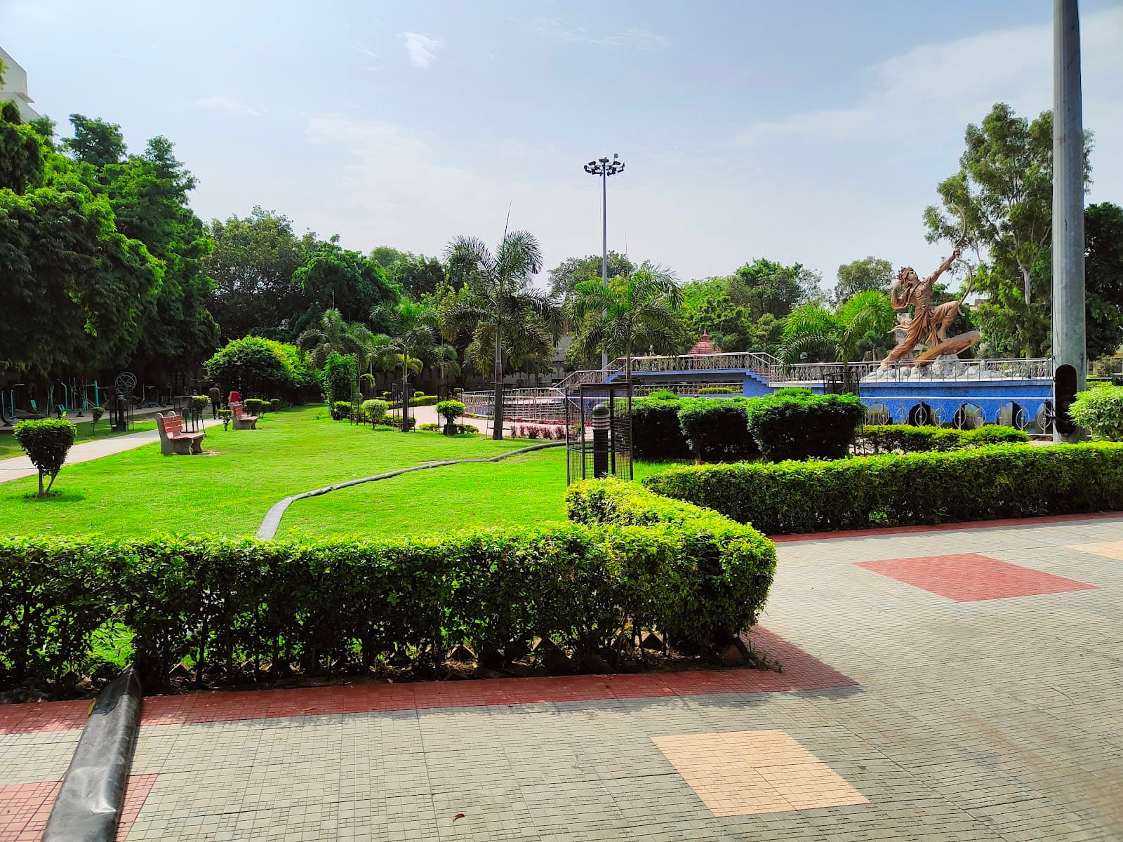 Volunteer at Karna Fort Karnal