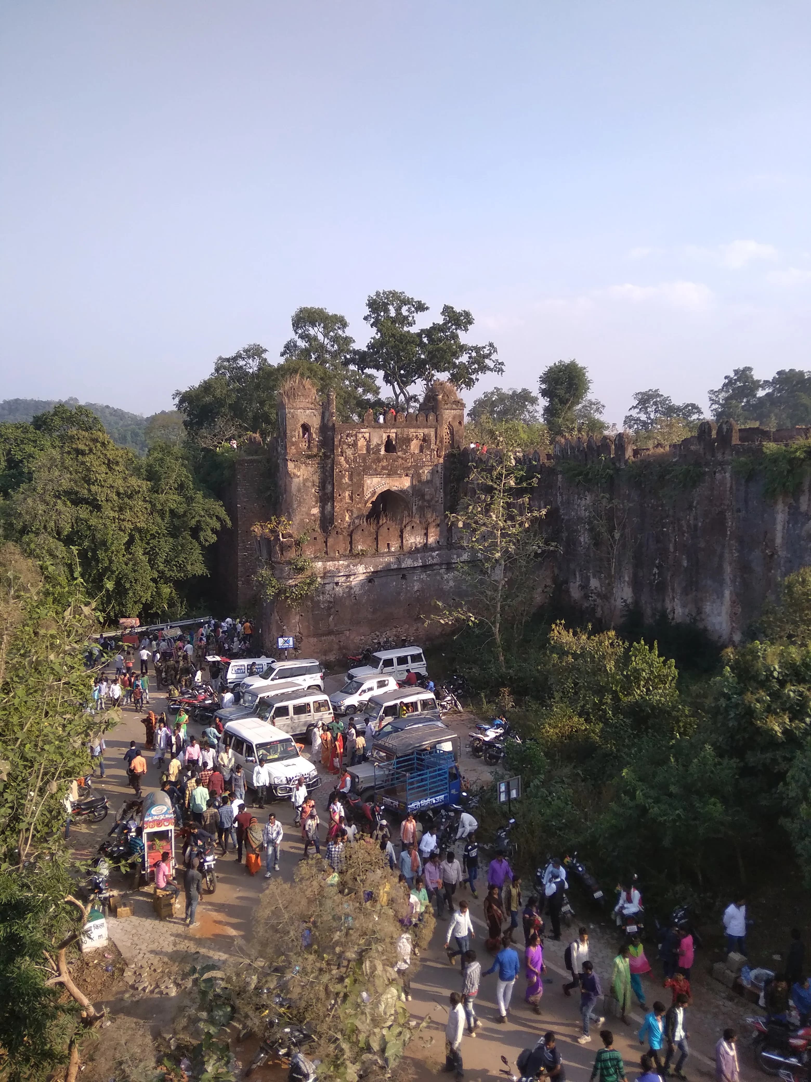 Help preserve Palamu Fort Latehar