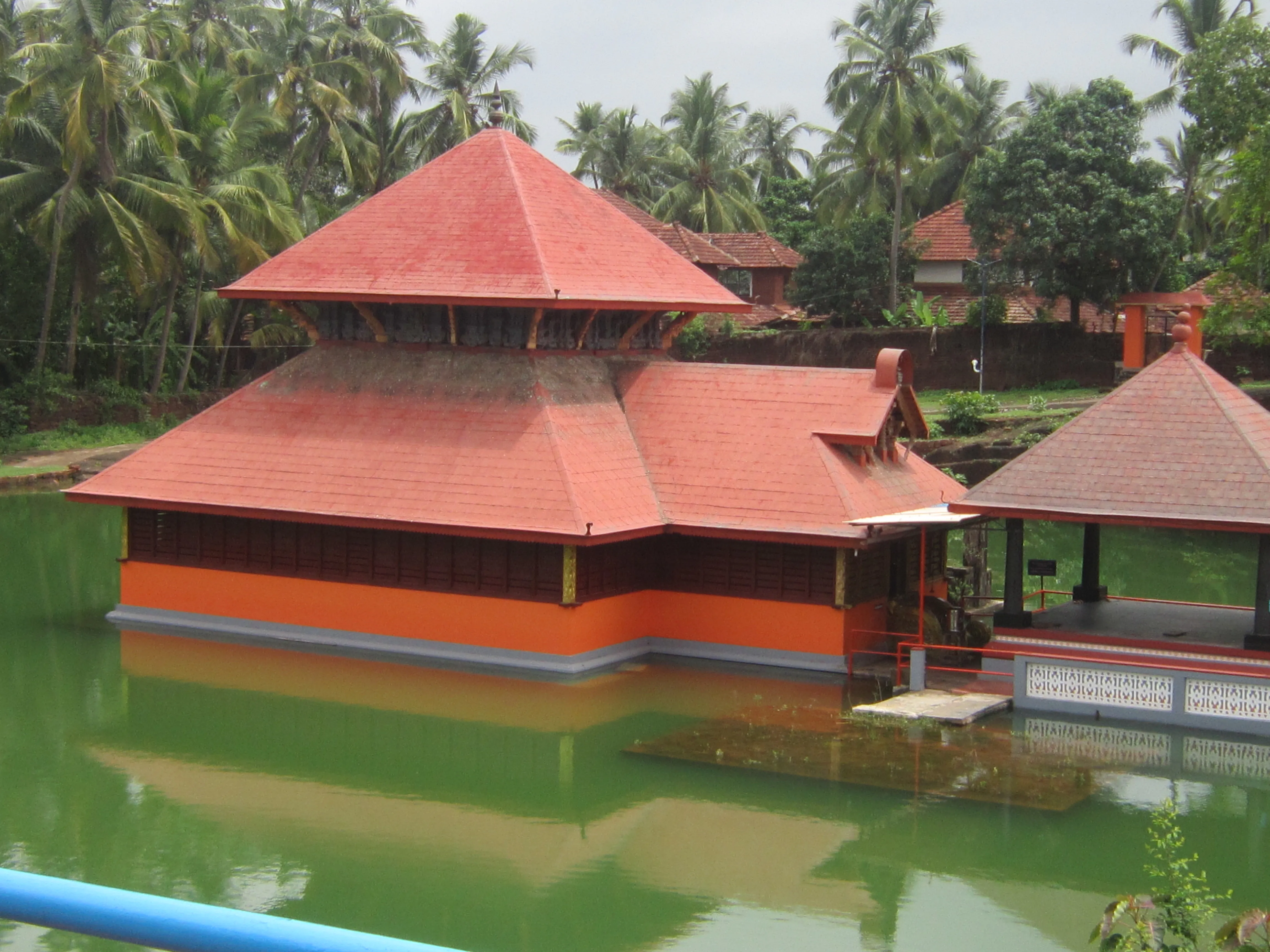 Ananthapura Lake Temple Kasaragod - Image 2