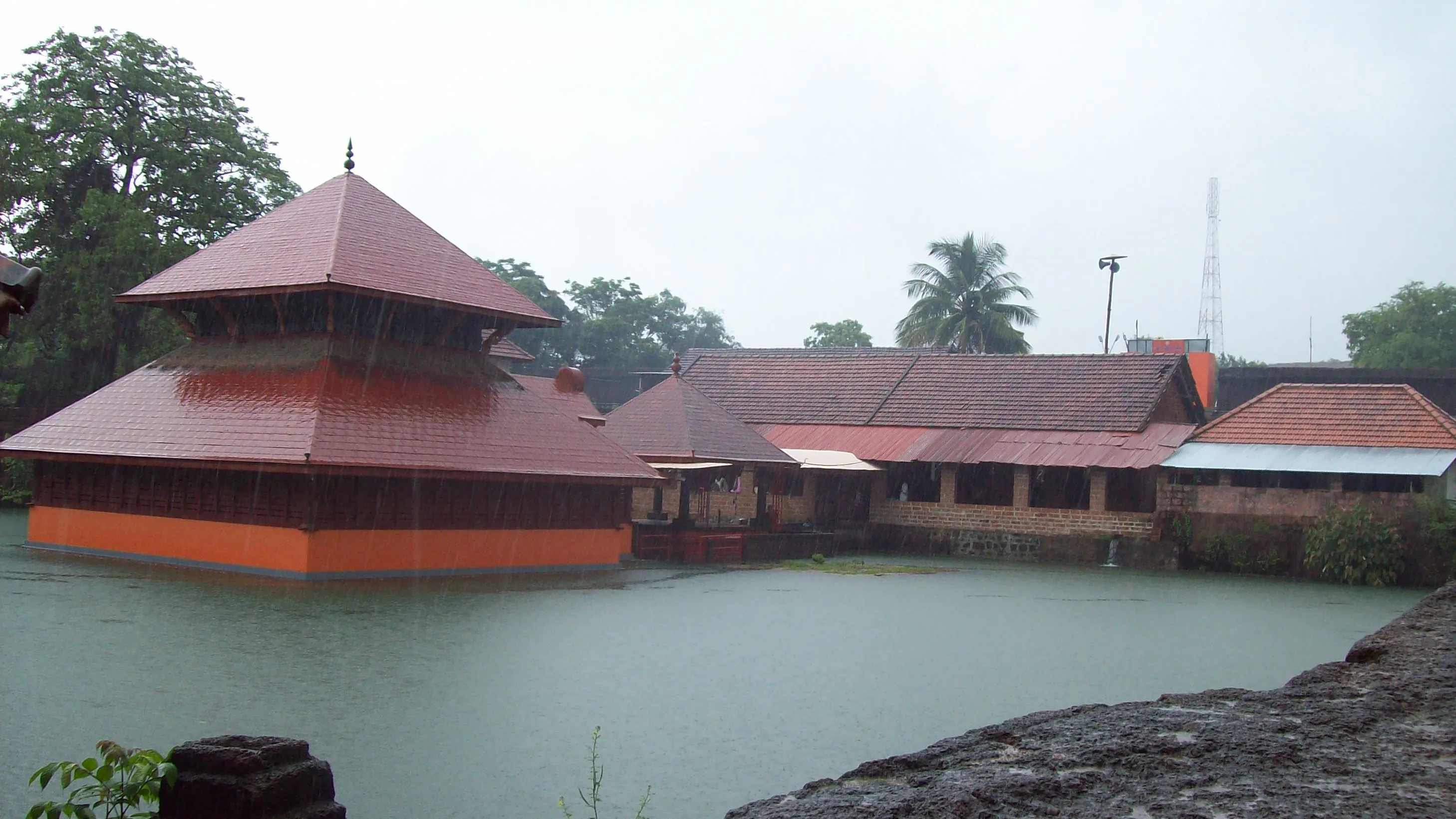 Ananthapura Lake Temple Kasaragod - Image 5