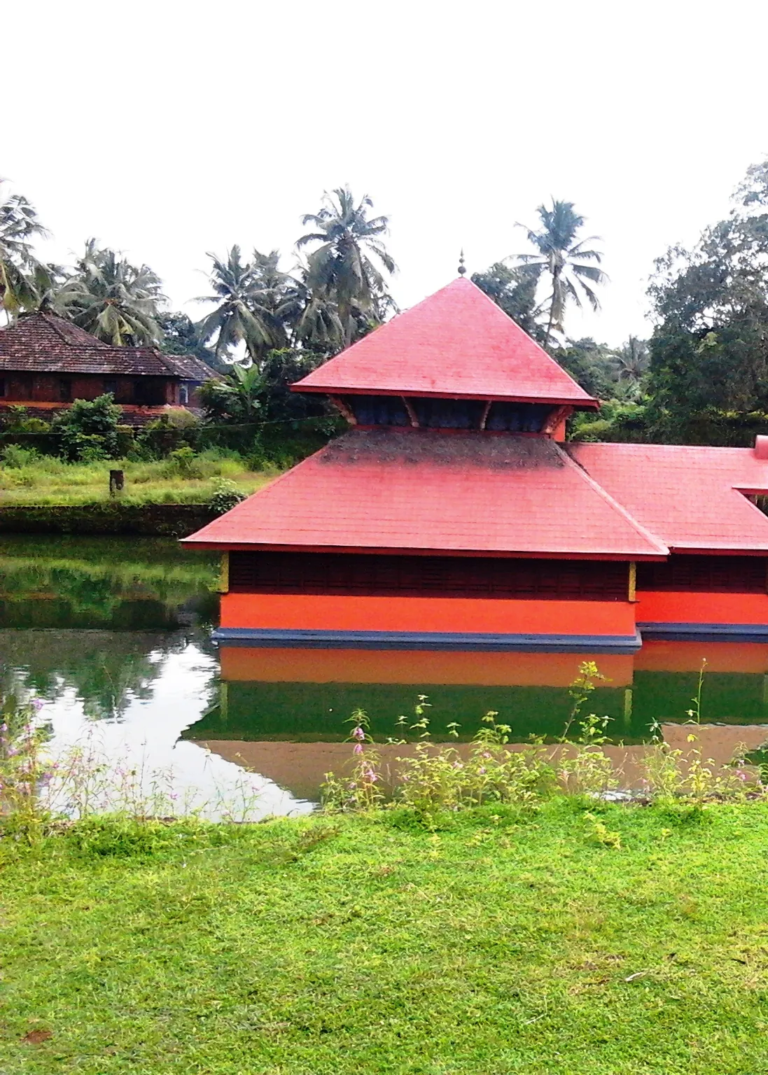 Ananthapura Lake Temple Kasaragod - Image 7