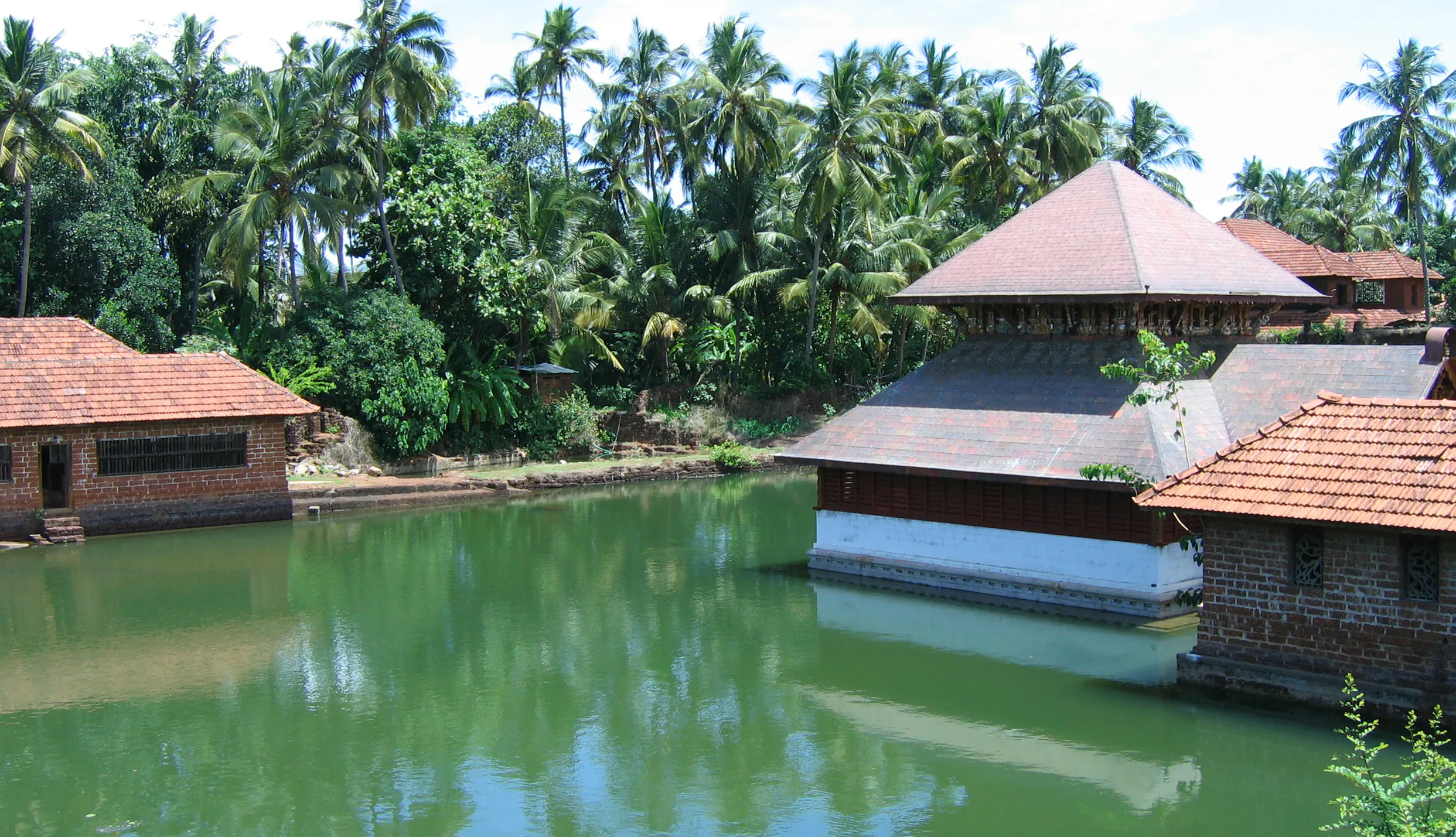 Ananthapura Lake Temple Kasaragod - Image 10