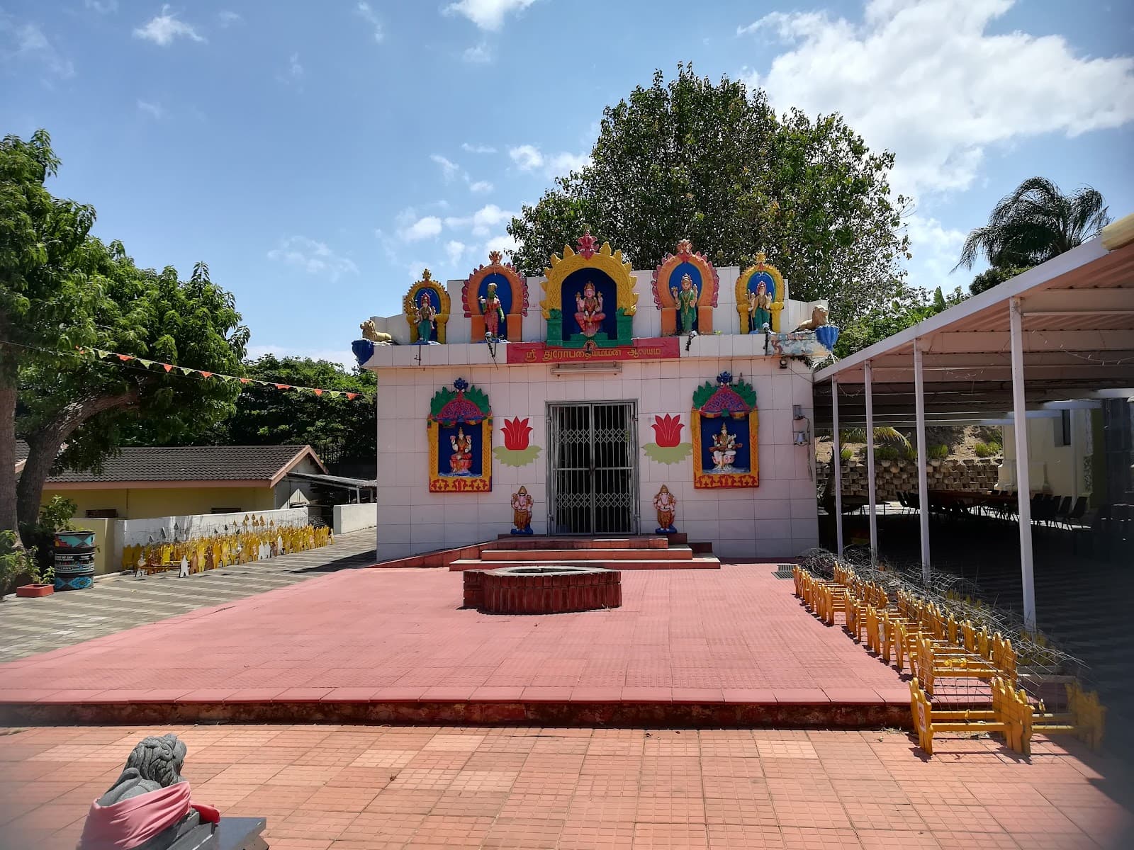 Volunteer at Shree Ambalavaanar Alayam Durban