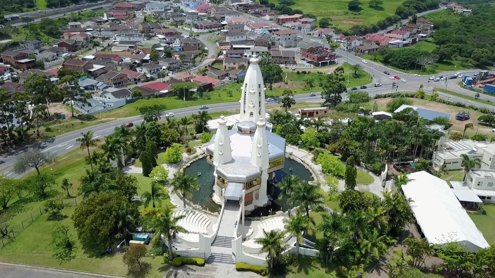 Sri Sri Radha Radhanath Temple (Temple of Understanding) temple in 50 Bhaktivedanta Swami Circle, Chatsworth, Durban, KwaZulu-Natal, South Africa, KwaZulu-Natal - Iskcon Temple architecture style, Nagara architecture style, Modern Hindu Temple architecture style, Lotus Dome architecture style (Late 20th Century) - thumbnail