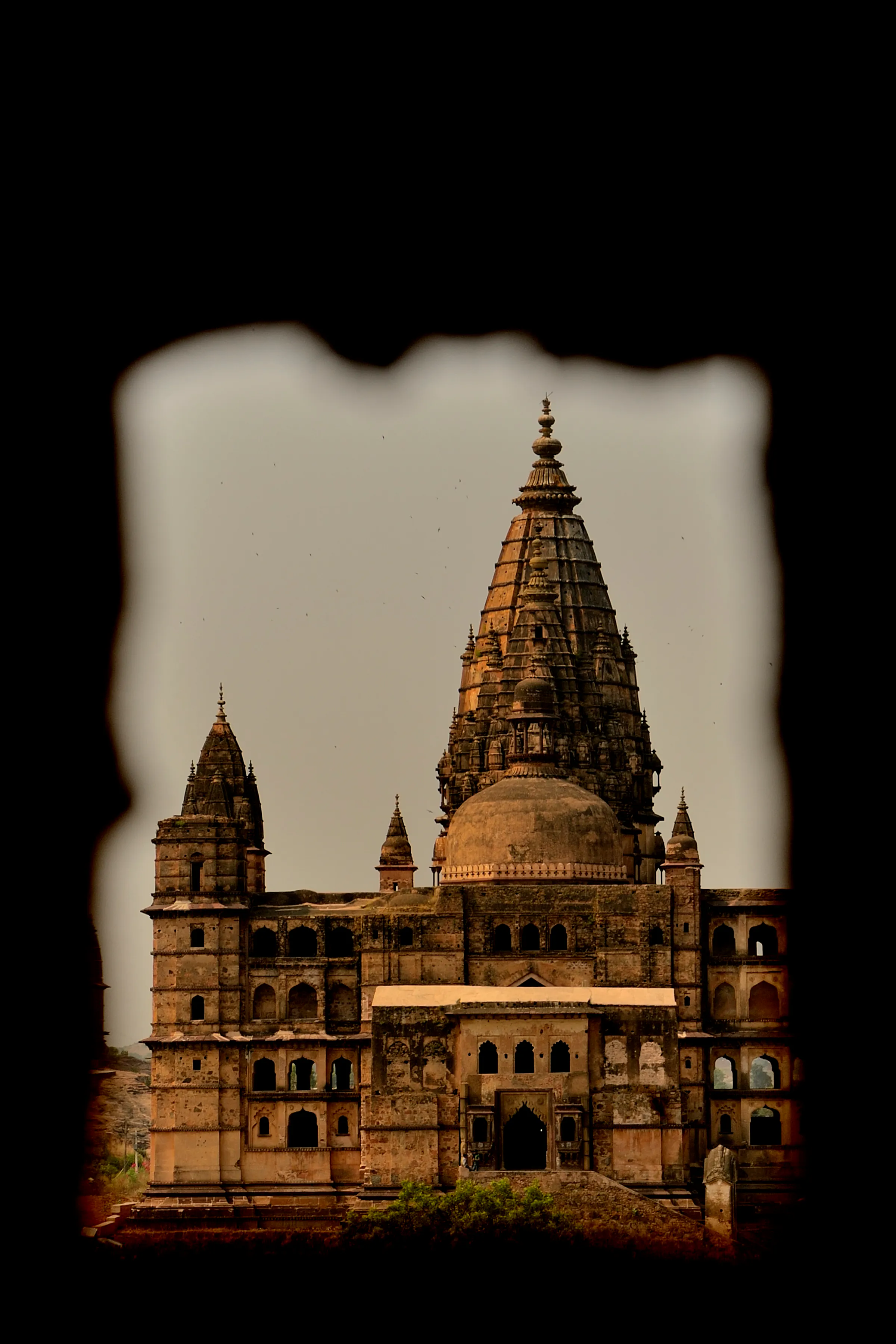 Chaturbhuj Temple Orchha - Image 19