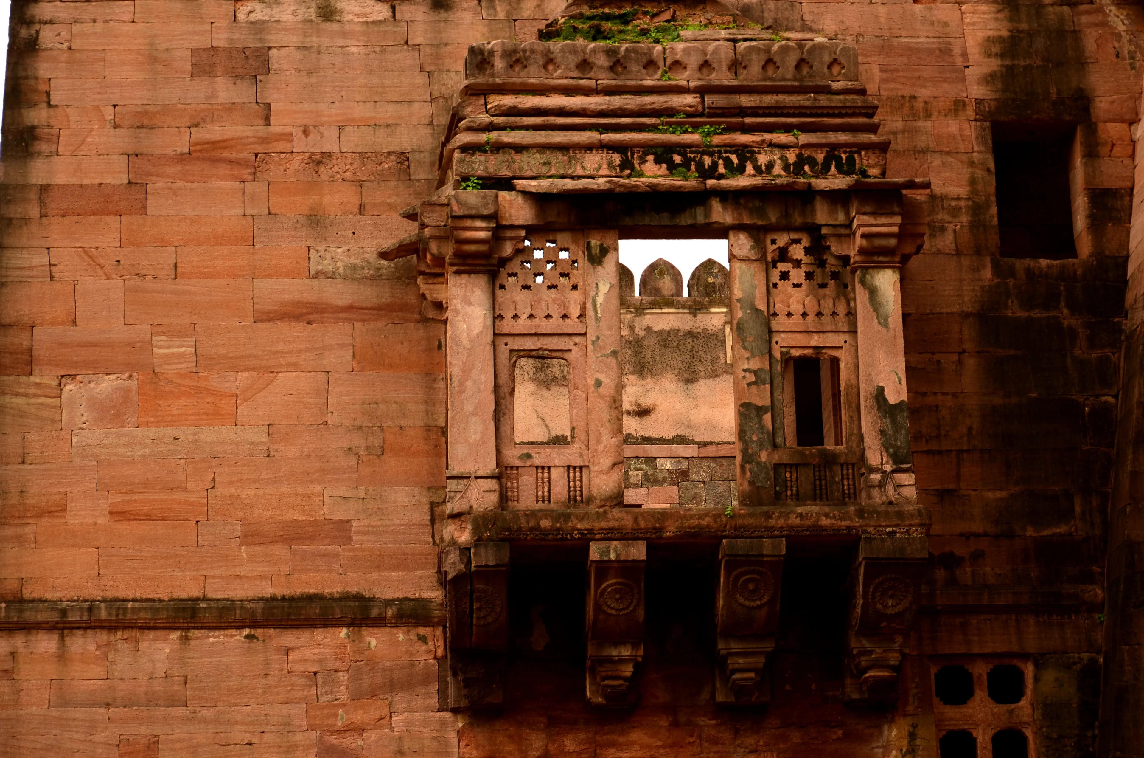 Hindola Mahal Mandu - Image 3