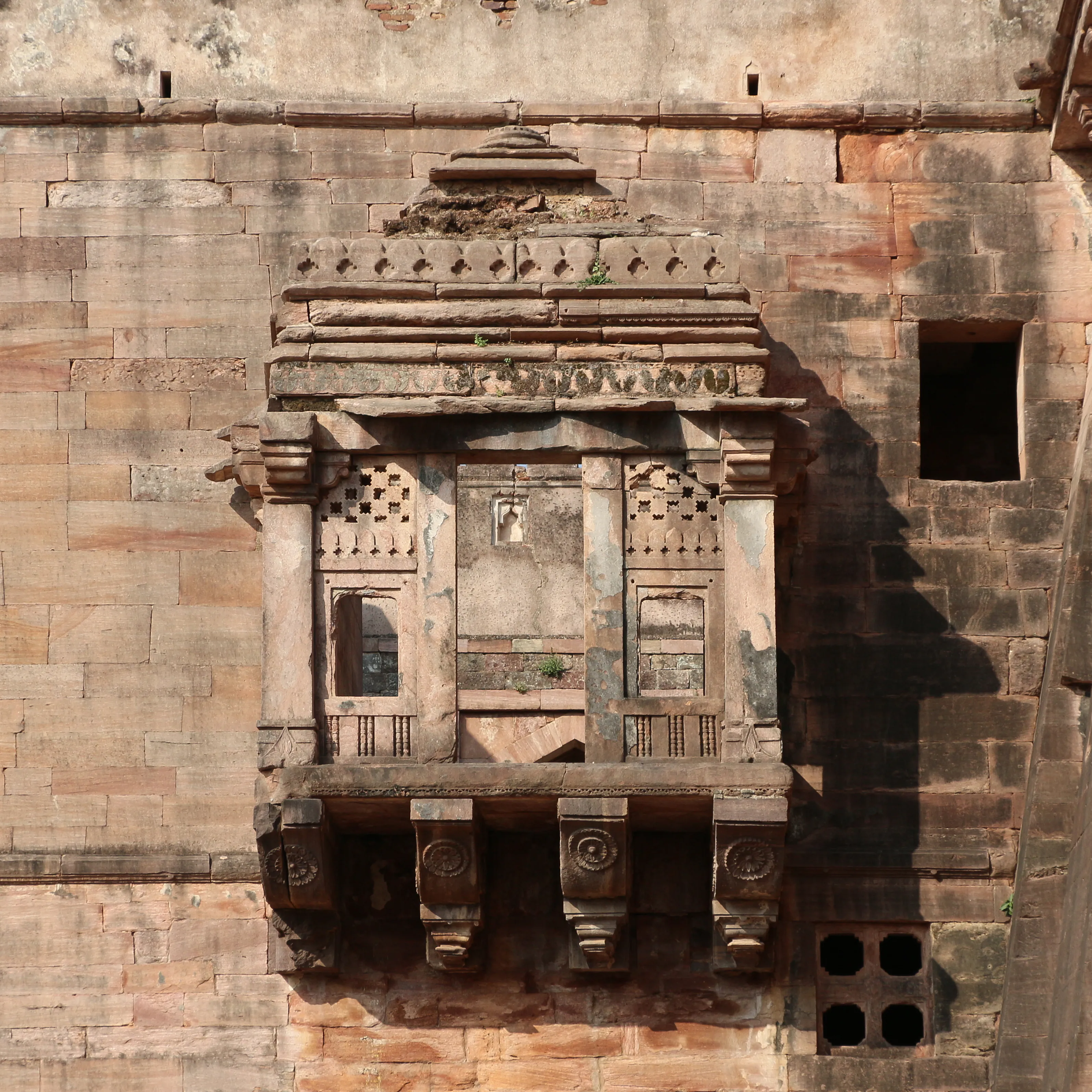Hindola Mahal Mandu - Image 25