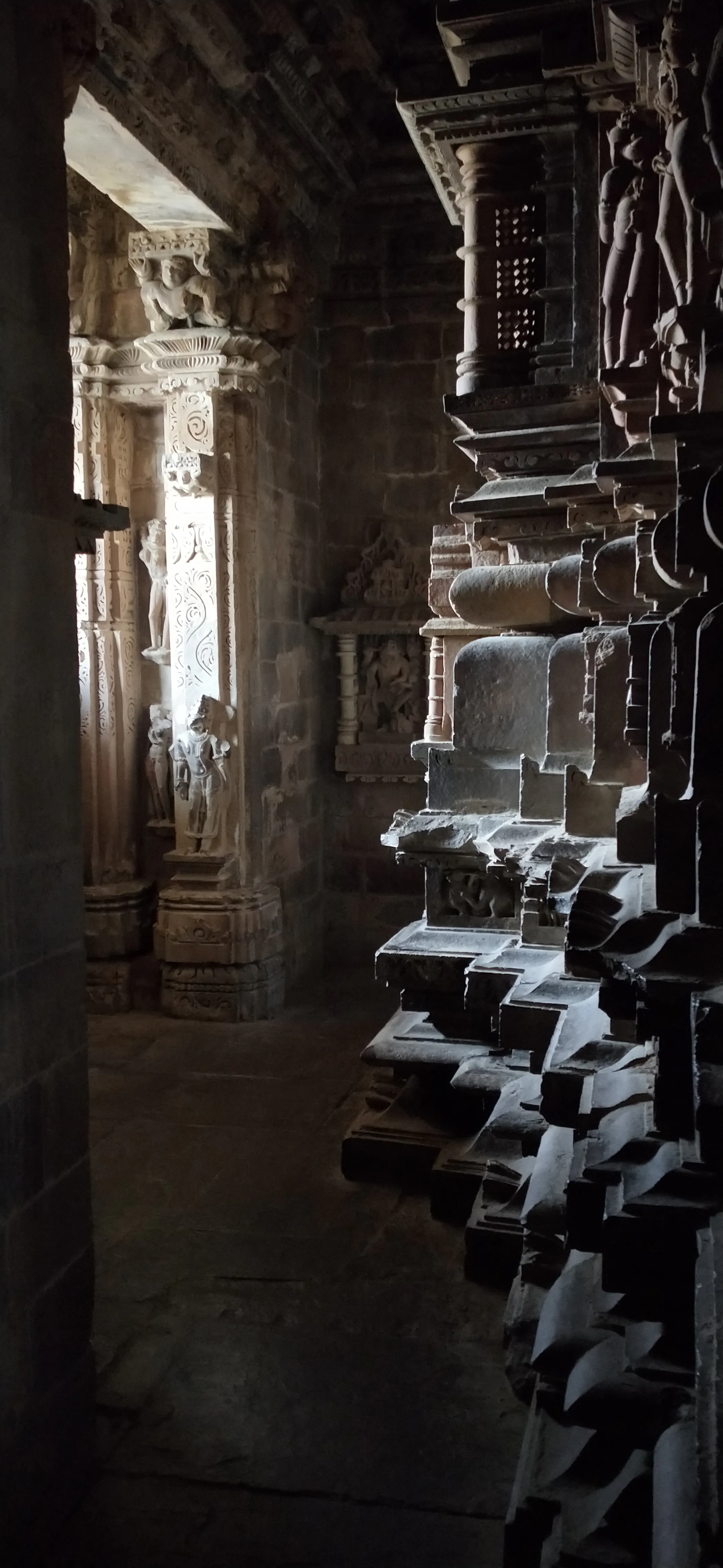 Kandariya Mahadeva Temple Khajuraho - Image 8