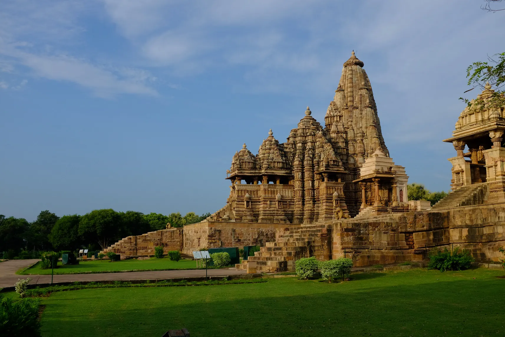 Kandariya Mahadeva Temple Khajuraho - Image 17