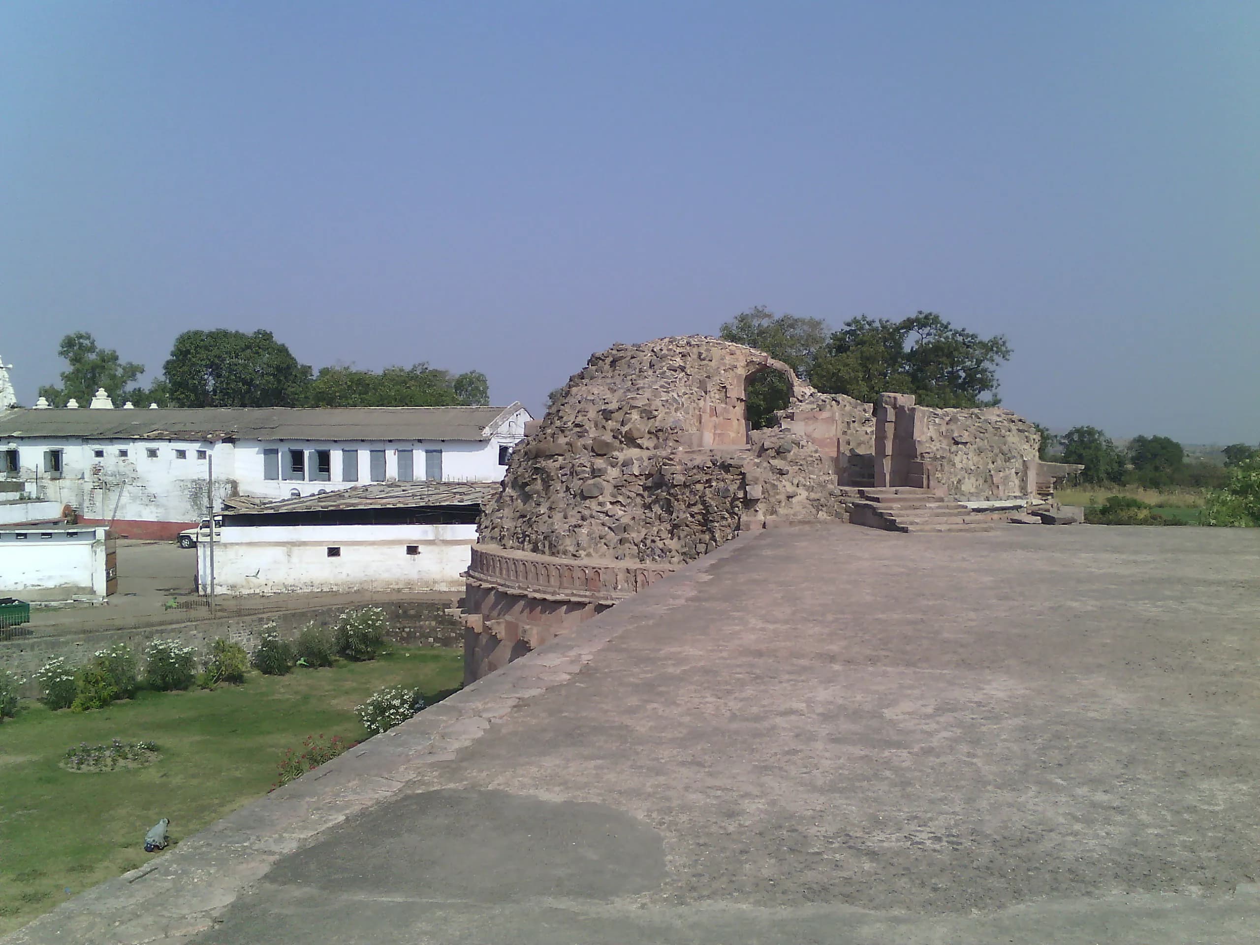 Mandu Fort Mandu - Image 4