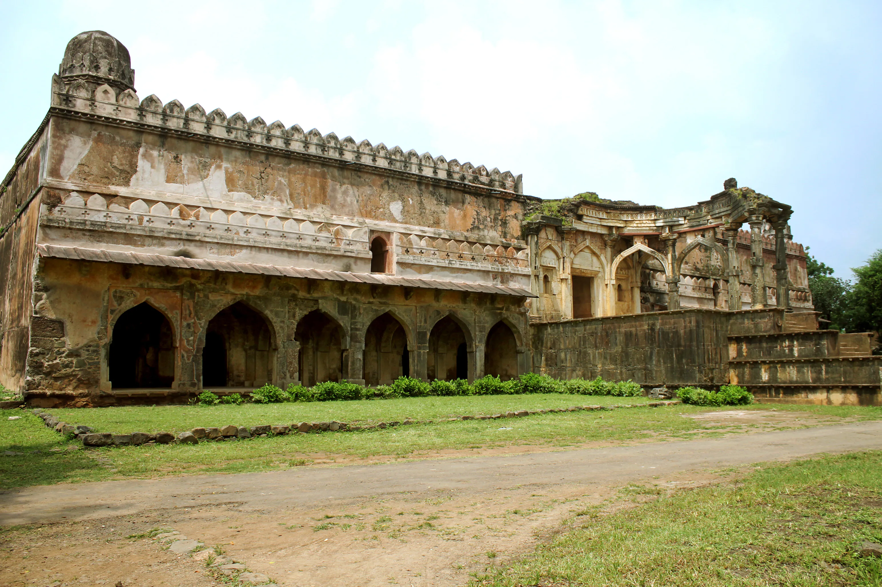 Mandu Fort Mandu - Image 31