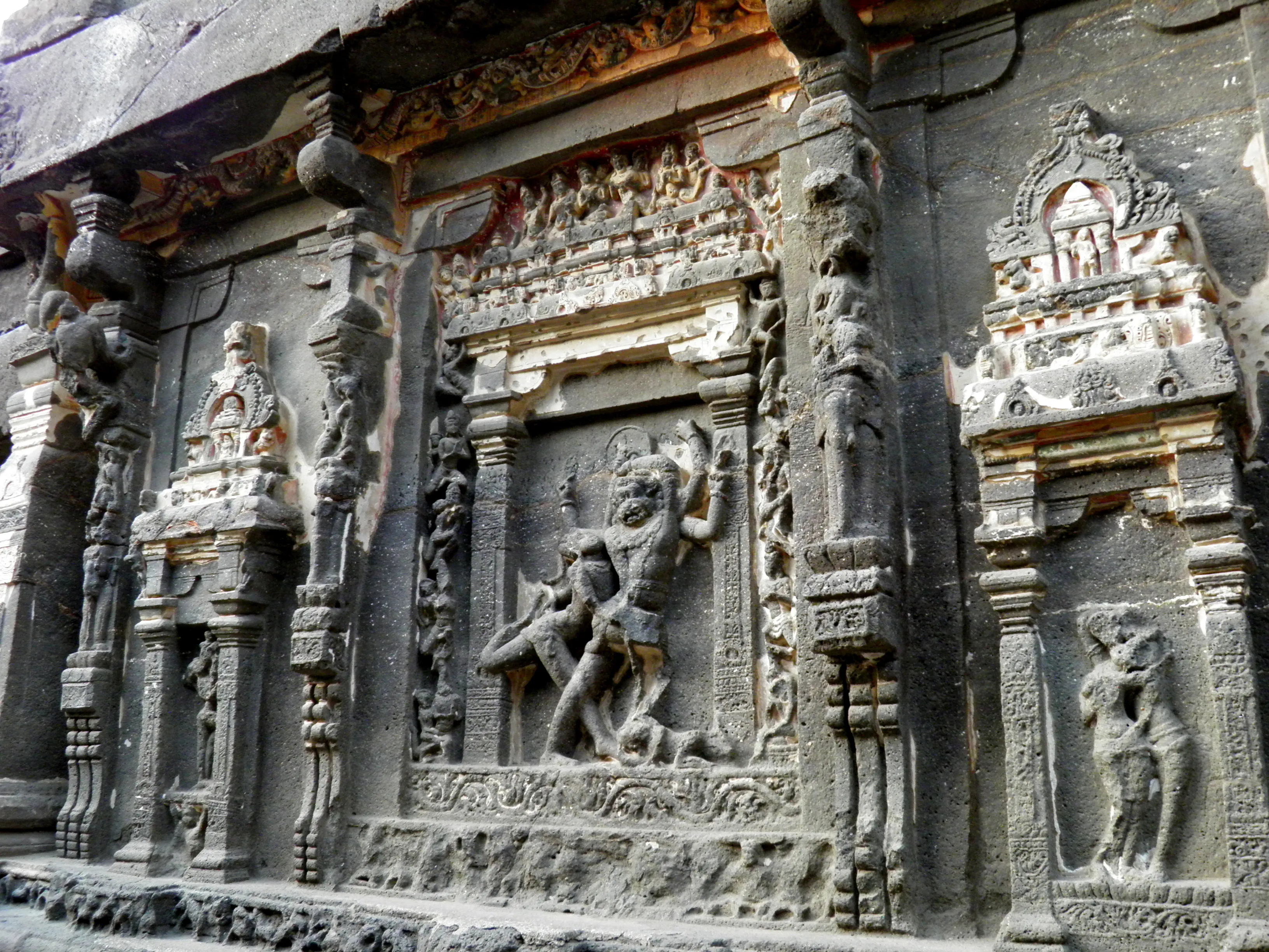 Kailasa Temple Ellora - Image 11