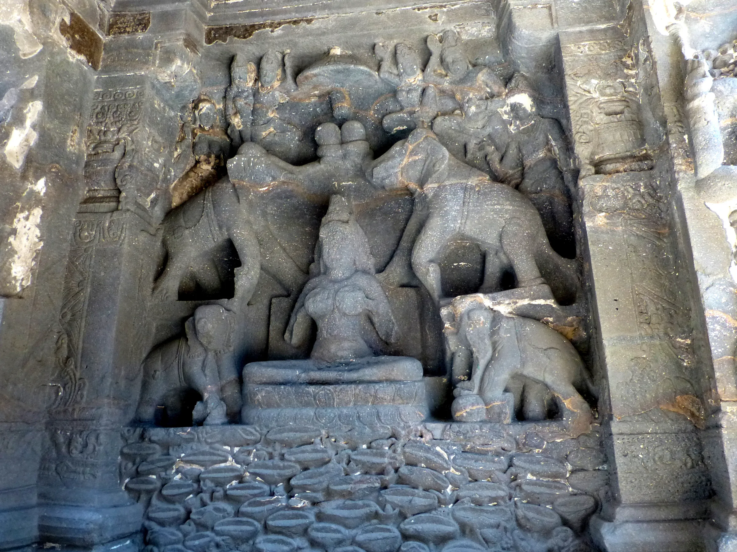 Kailasa Temple Ellora - Image 17