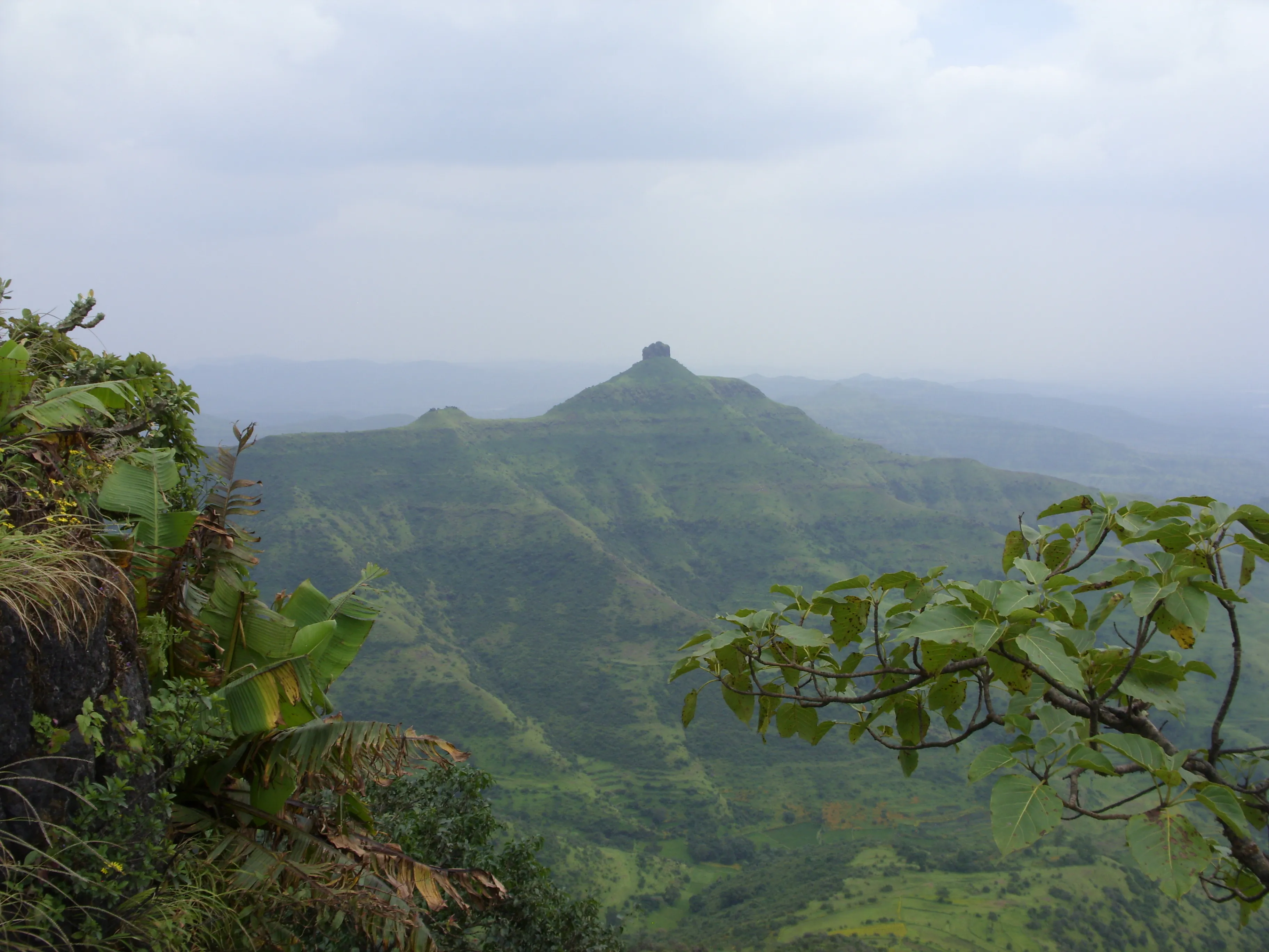 Purandar Fort Pune - Image 17