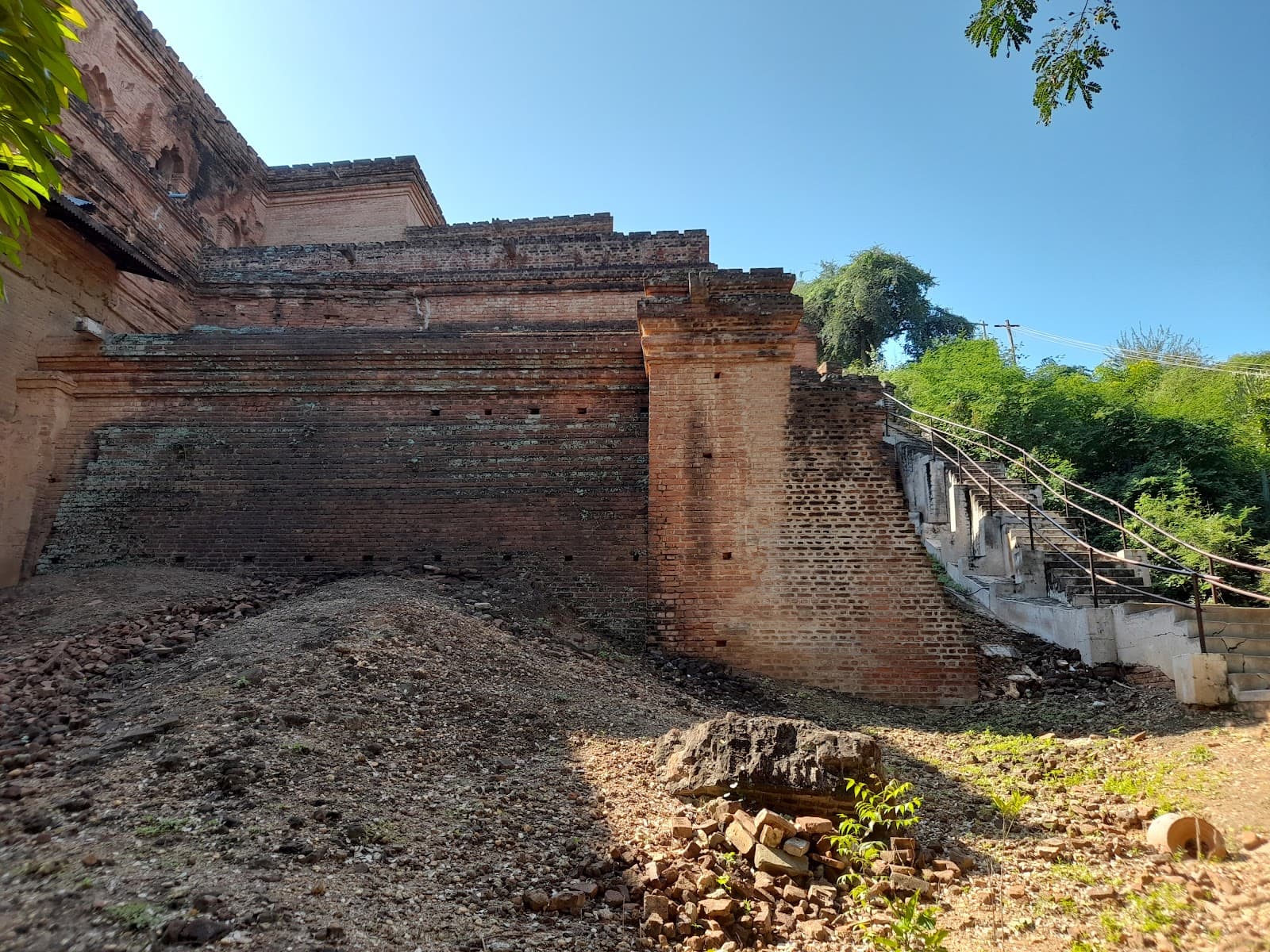 Kyauk Gu Ohnmin Temple Bagan temple in Nyaung-U, Mandalay Region, Myanmar (Burma), Mandalay - Nagara-Influenced Bagan Cave Temple architecture style, Nagara architecture style, Indian Rock-Cut architecture style, Cave Temple architecture style (Medieval Period) - thumbnail
