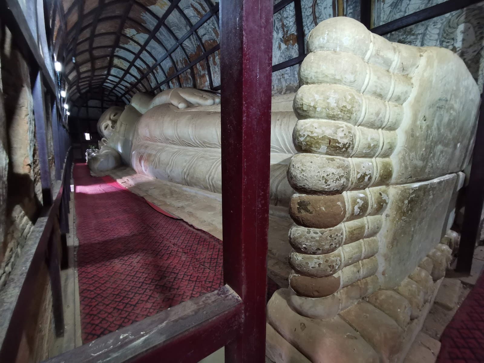 Volunteer at Shwesandaw Temple Bagan
