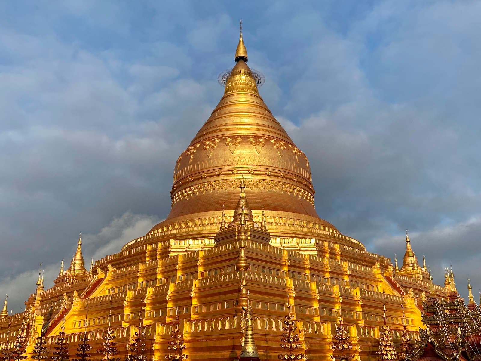 Shwezigon Pagoda Bagan monument in Nyaung-U, Bagan Archaeological Zone, Mandalay Region, Myanmar, Mandalay - Bagan Stupa architecture style, Nagara-Bagan Hybrid architecture style, Indic Religious architecture style, Stupa architecture style (Pala Period) - thumbnail