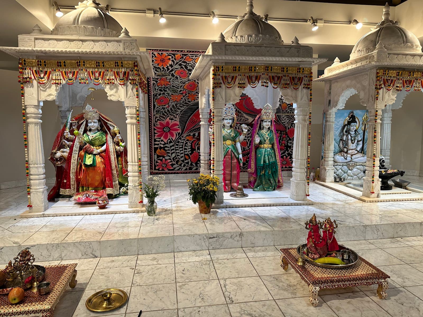Volunteer at Hindu Temple of Winnipeg