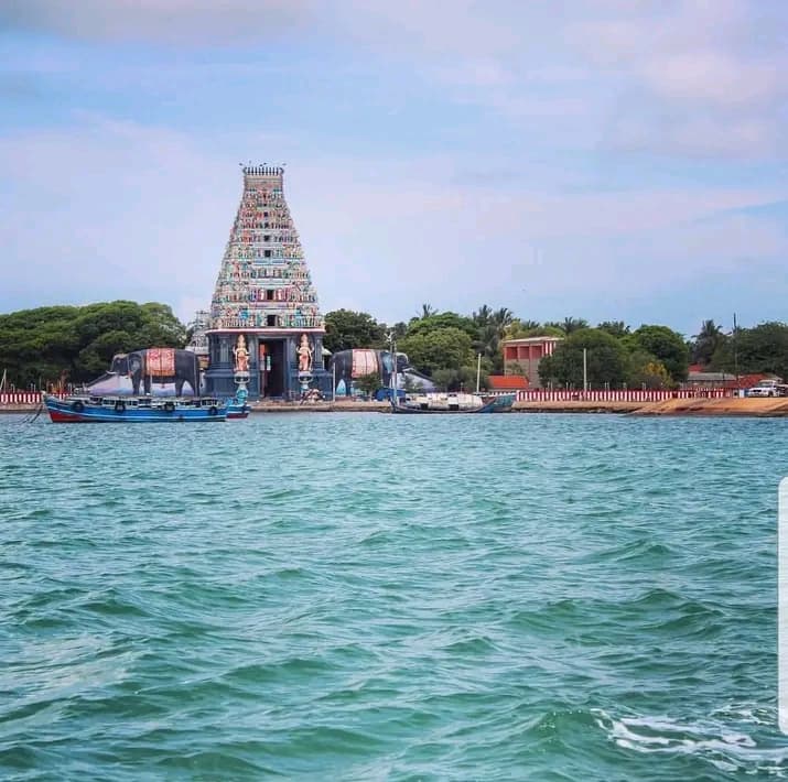Volunteer at Nainativu Nagapooshani Amman Temple Nainativu Jaffna Sri Lanka