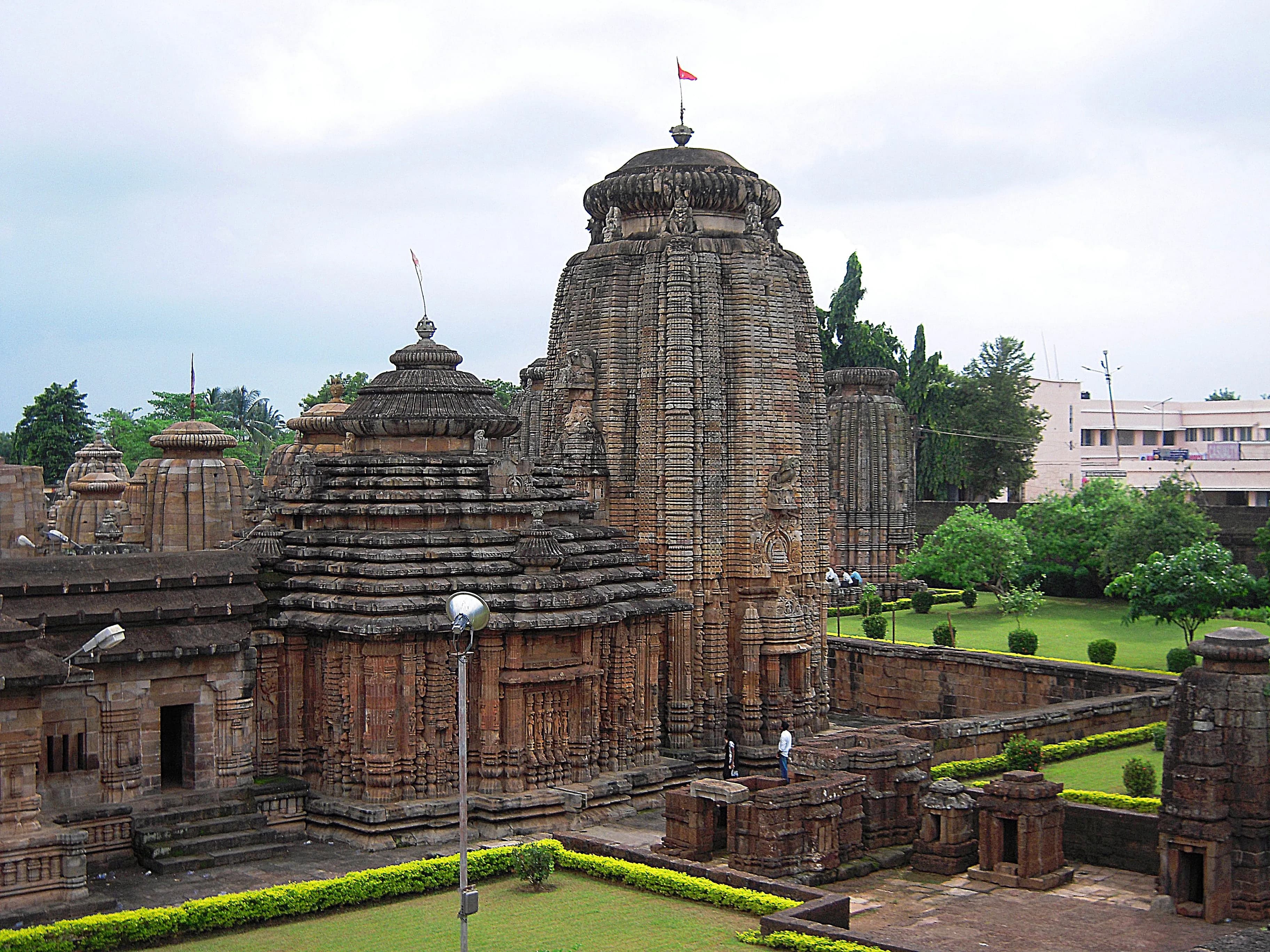 Lingaraj Temple Bhubaneswar - Image 4