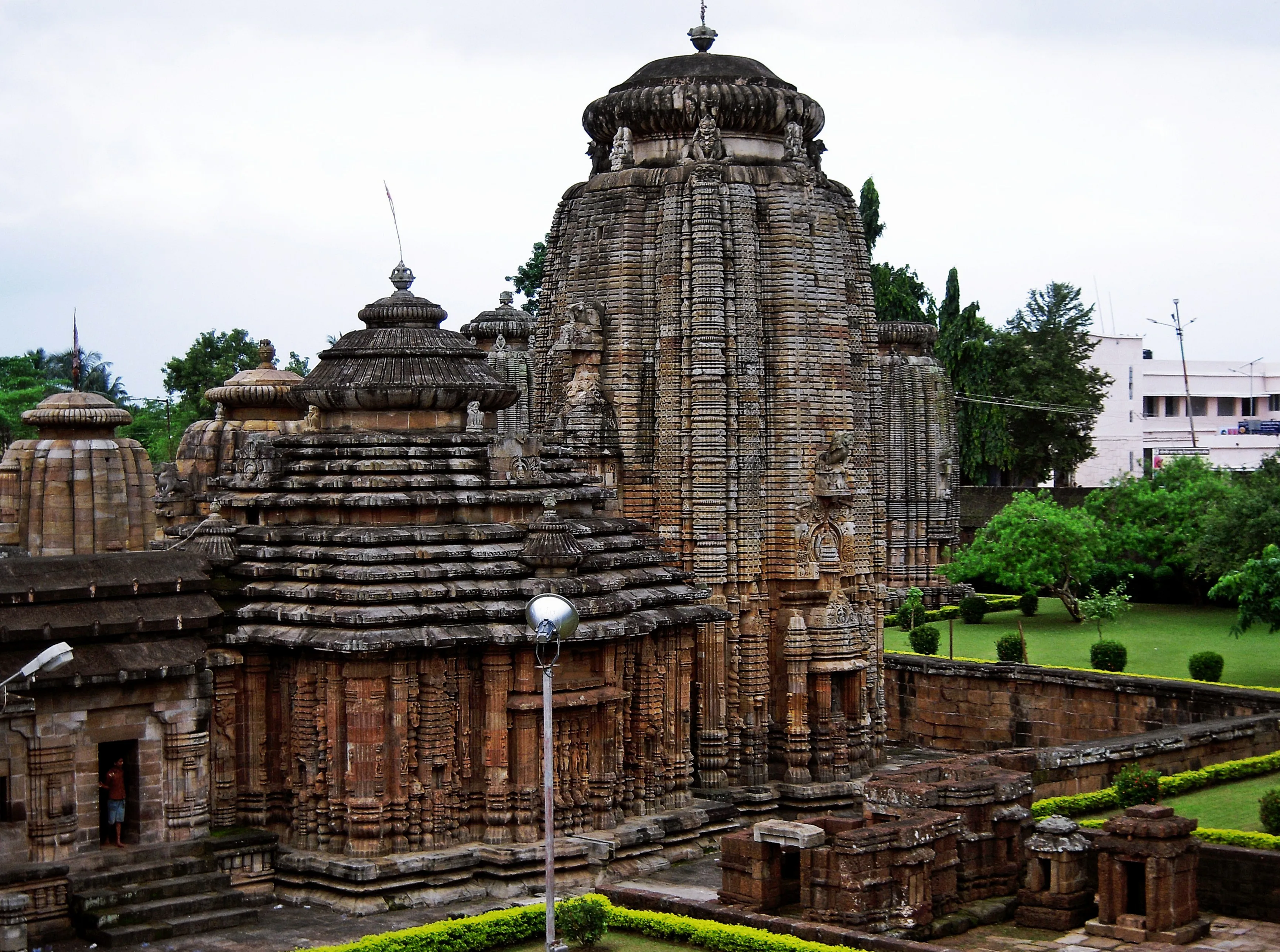 Lingaraj Temple Bhubaneswar - Image 8