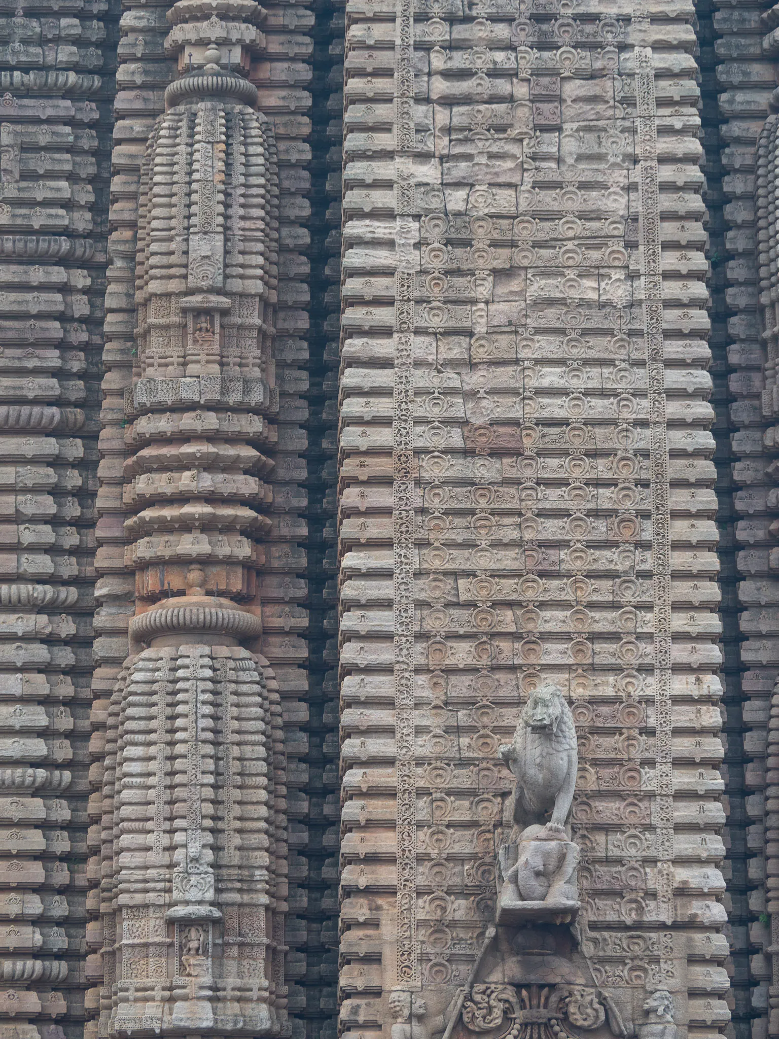 Lingaraj Temple Bhubaneswar - Image 10