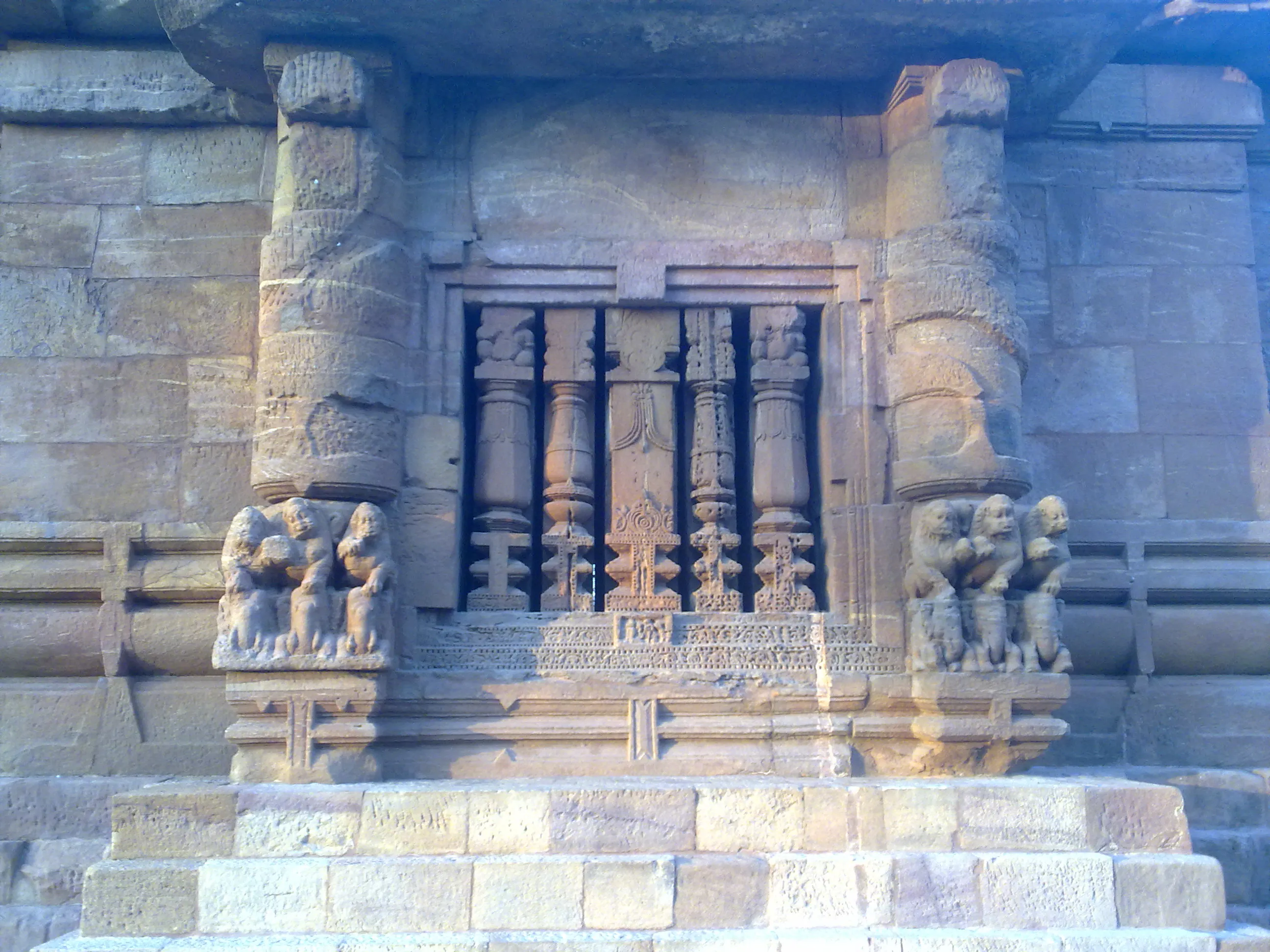 Rajarani Temple Bhubaneswar - Image 14