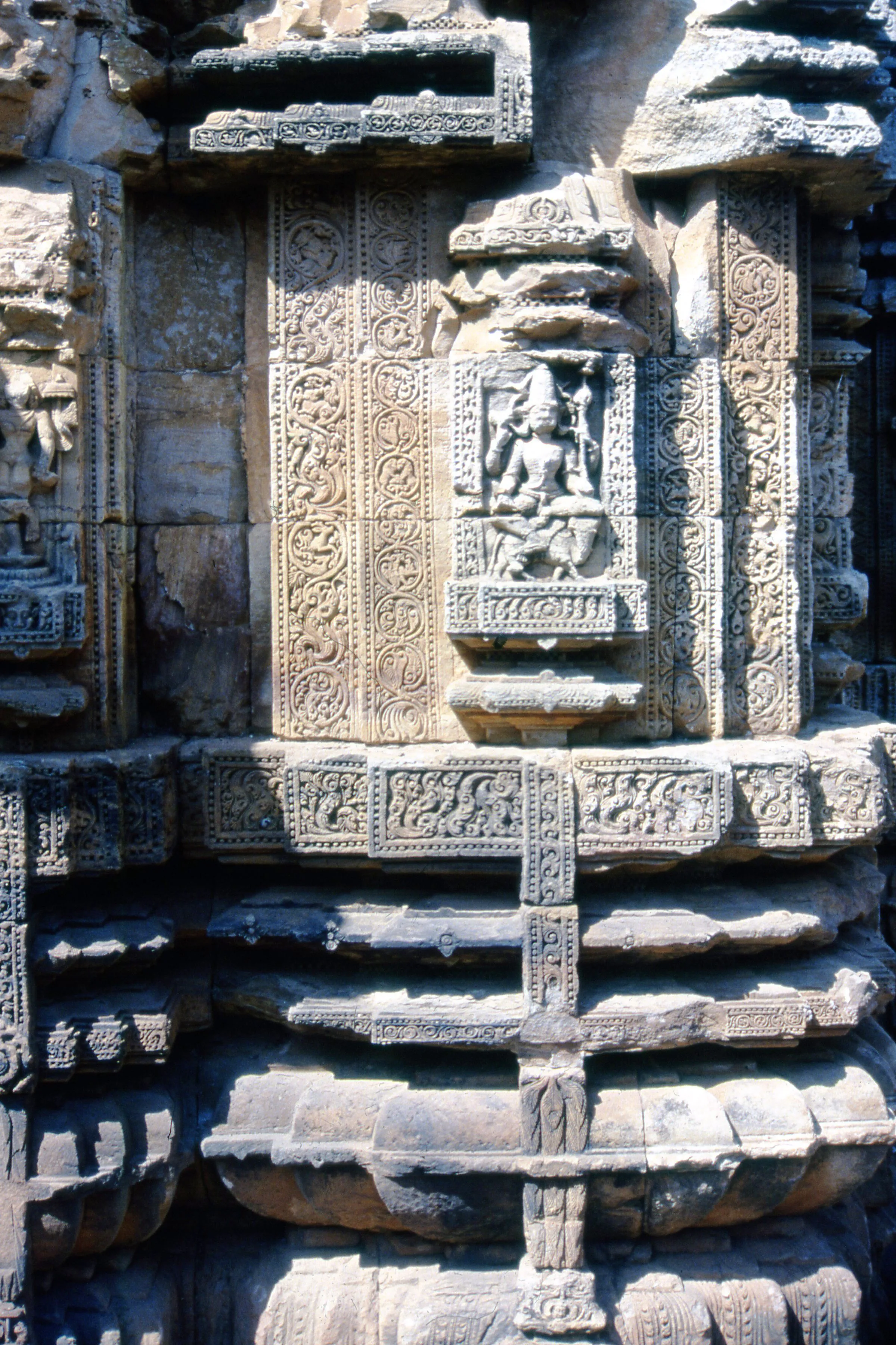 Rajarani Temple Bhubaneswar - Image 21