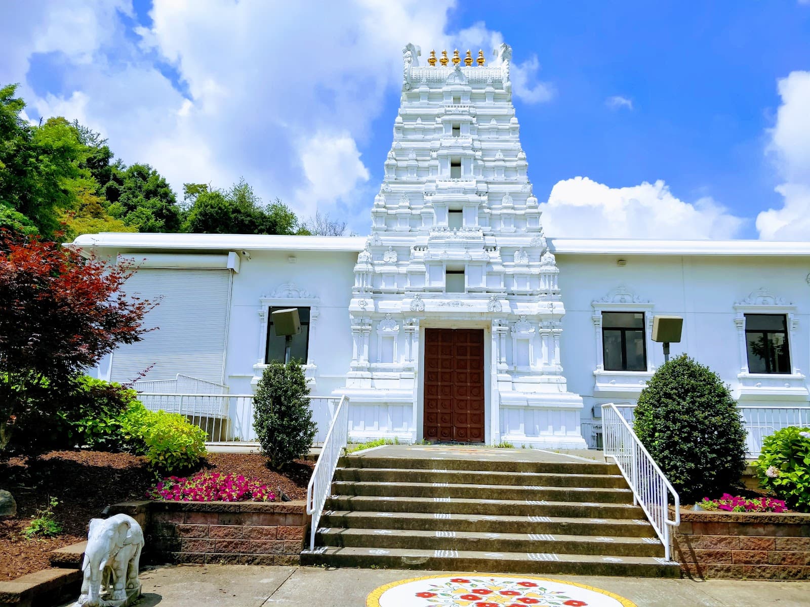 Sri Venkateswara Temple in Penn Hills, Pennsylvania, mirrors the Tirumala shrine while serving Greater Pittsburgh's Hindu community with daily suprabhatam, archanas, and weekend darshan windows that r...