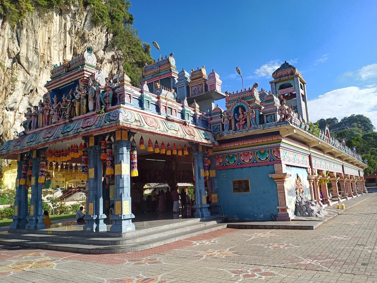 Sri Subramaniar Temple Gunung Cheroh Ipoh Perak temple in Jalan Raja Musa Aziz, 30300 Ipoh, Perak, Malaysia, Perak - Dravidian architecture style, Cave architecture style, Hill Temple architecture style, Temple architecture style (Colonial Period) - thumbnail