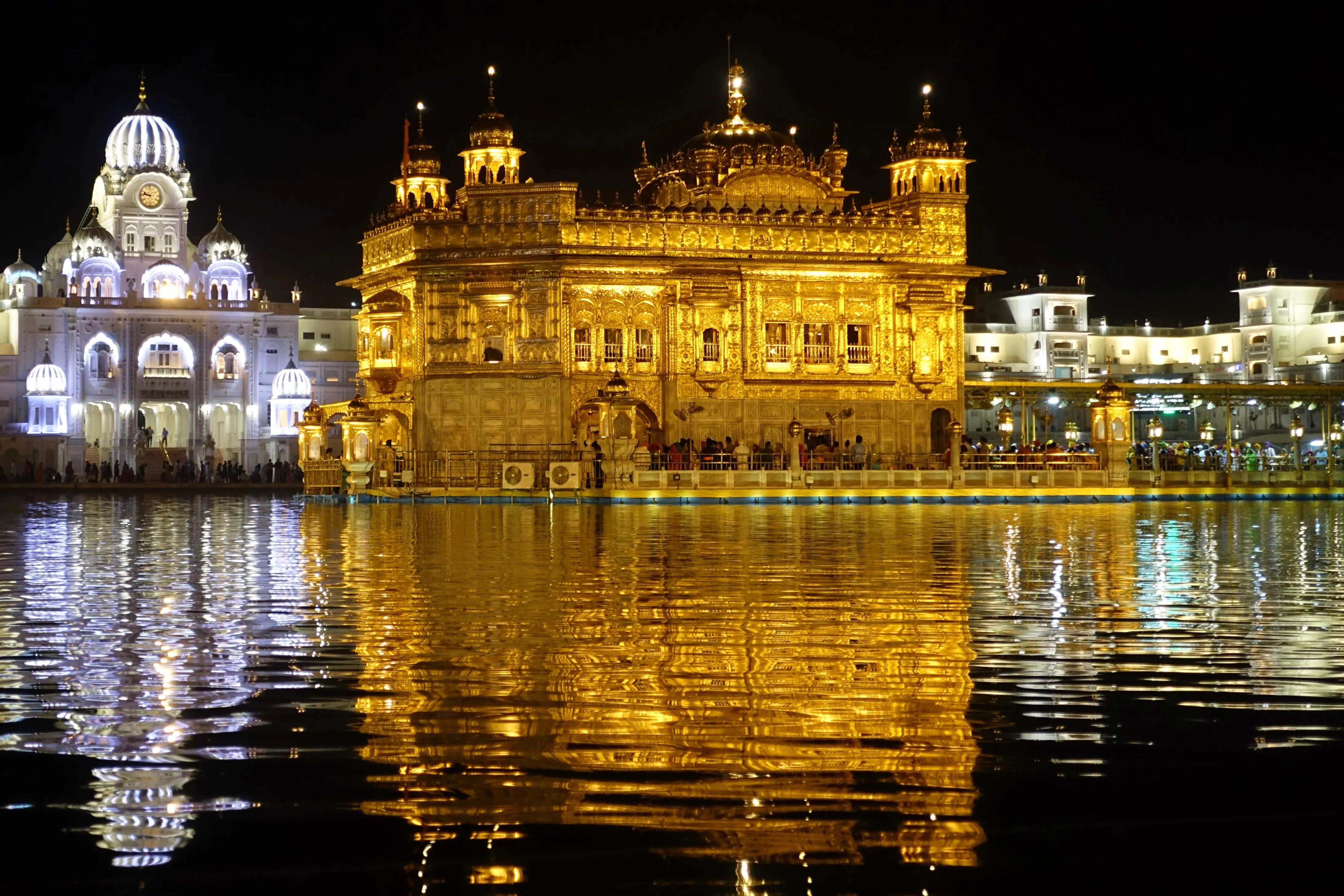 Golden Temple Amritsar - Image 3