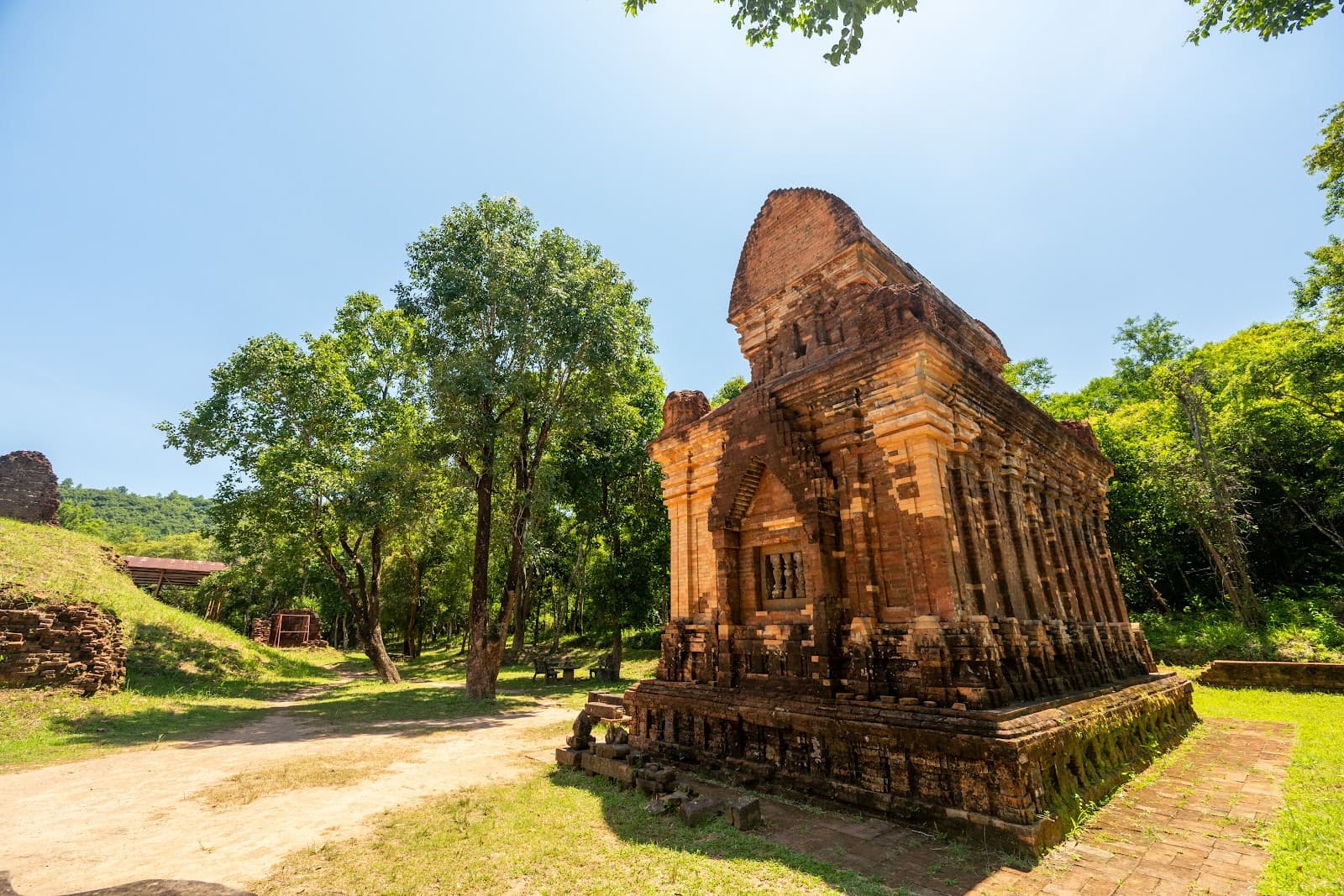 Volunteer at My Son Sanctuary Quang Nam Vietnam