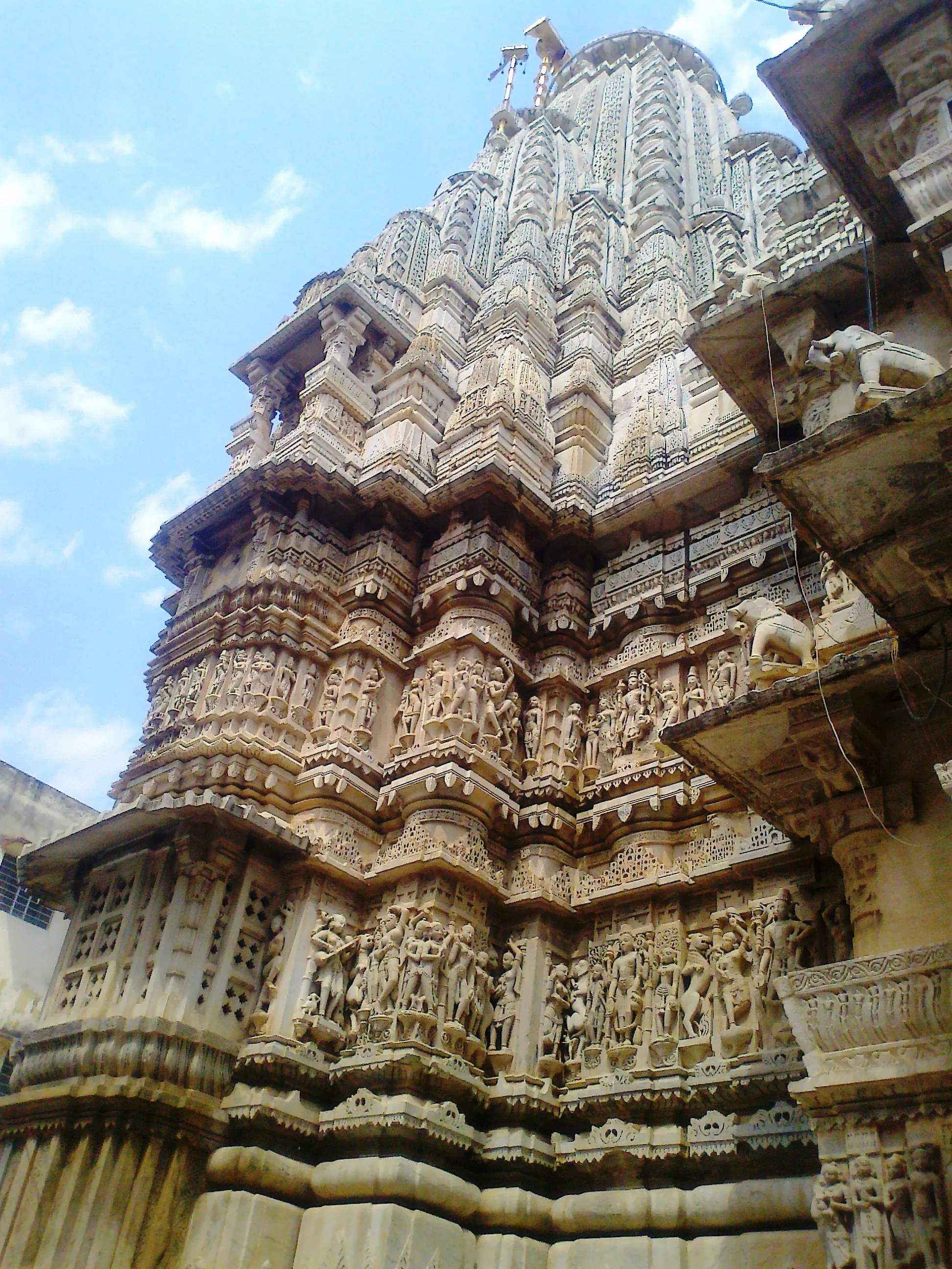 Jagdish Temple Udaipur - Image 18