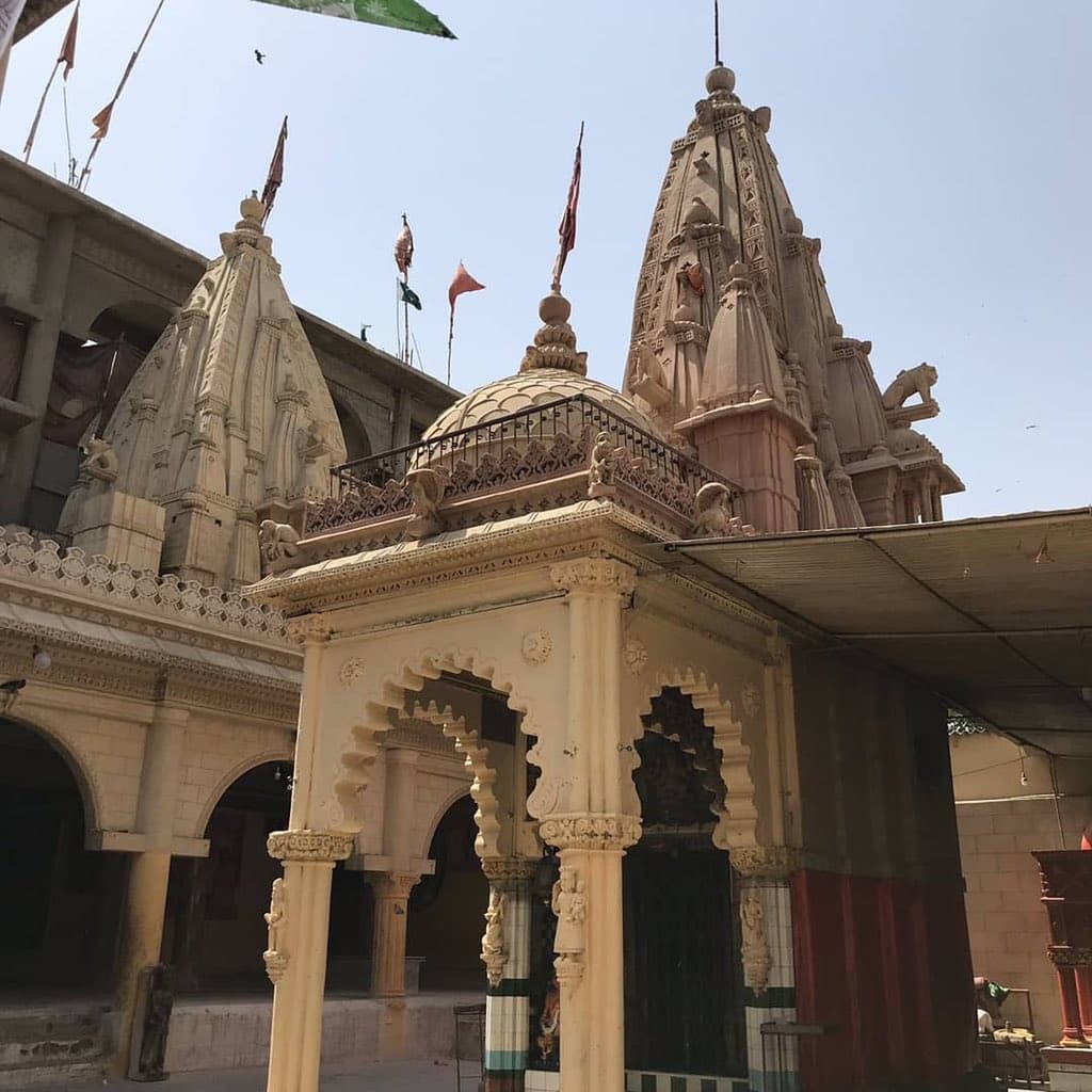 Volunteer at Panchmukhi Hanuman Temple Karachi Sindh