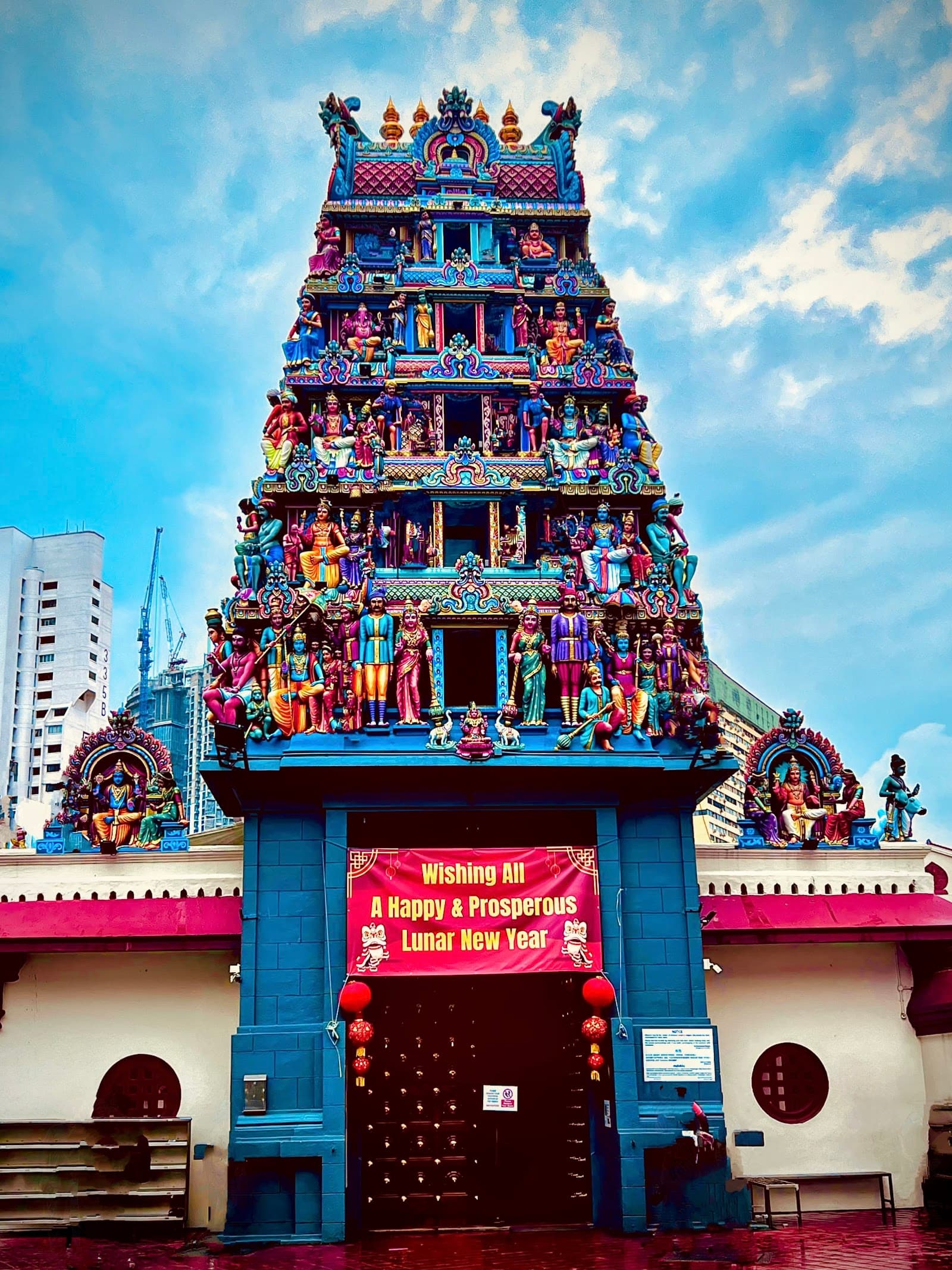 Sri Mariamman Temple Singapore temple in 244 South Bridge Road, Singapore 058793, Singapore, Singapore - Dravida architecture style, Tamil architecture style, Indo-Colonial architecture style, Singaporean architecture style (Colonial Period) - thumbnail