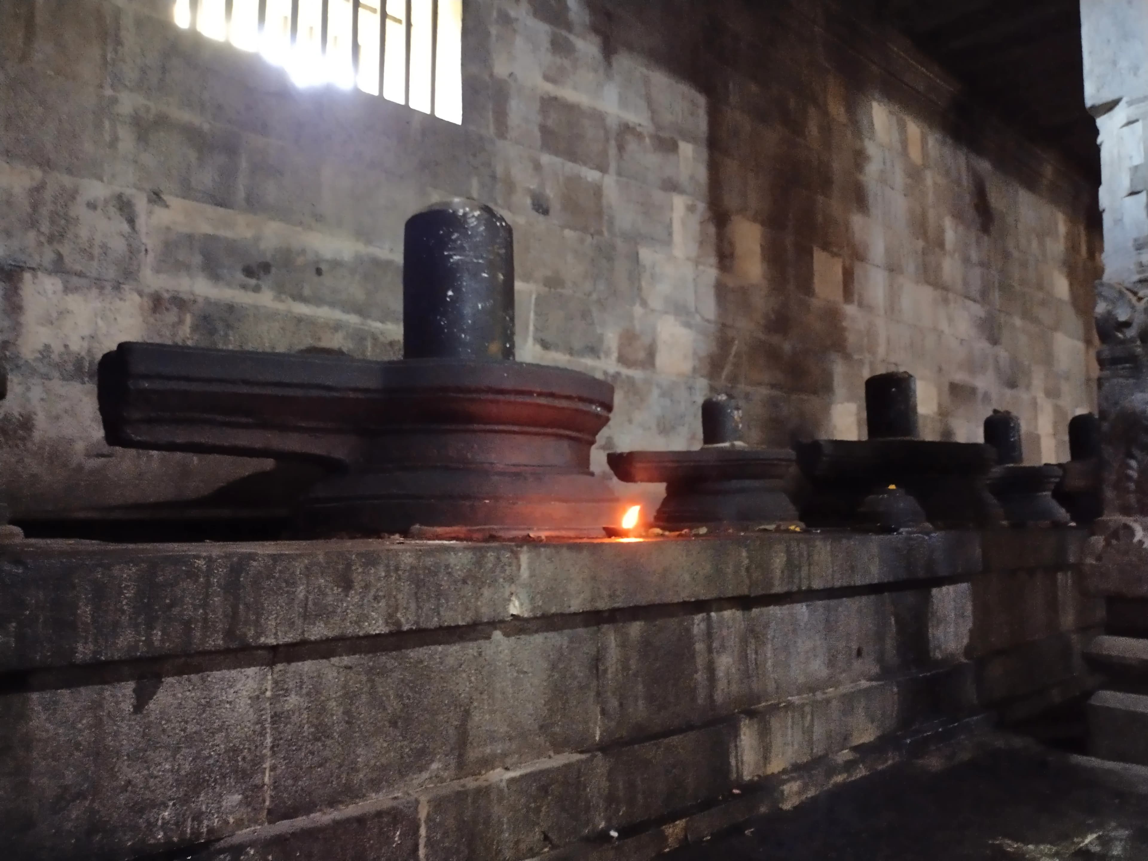 Ekambareswarar Temple Kanchipuram - Image 1