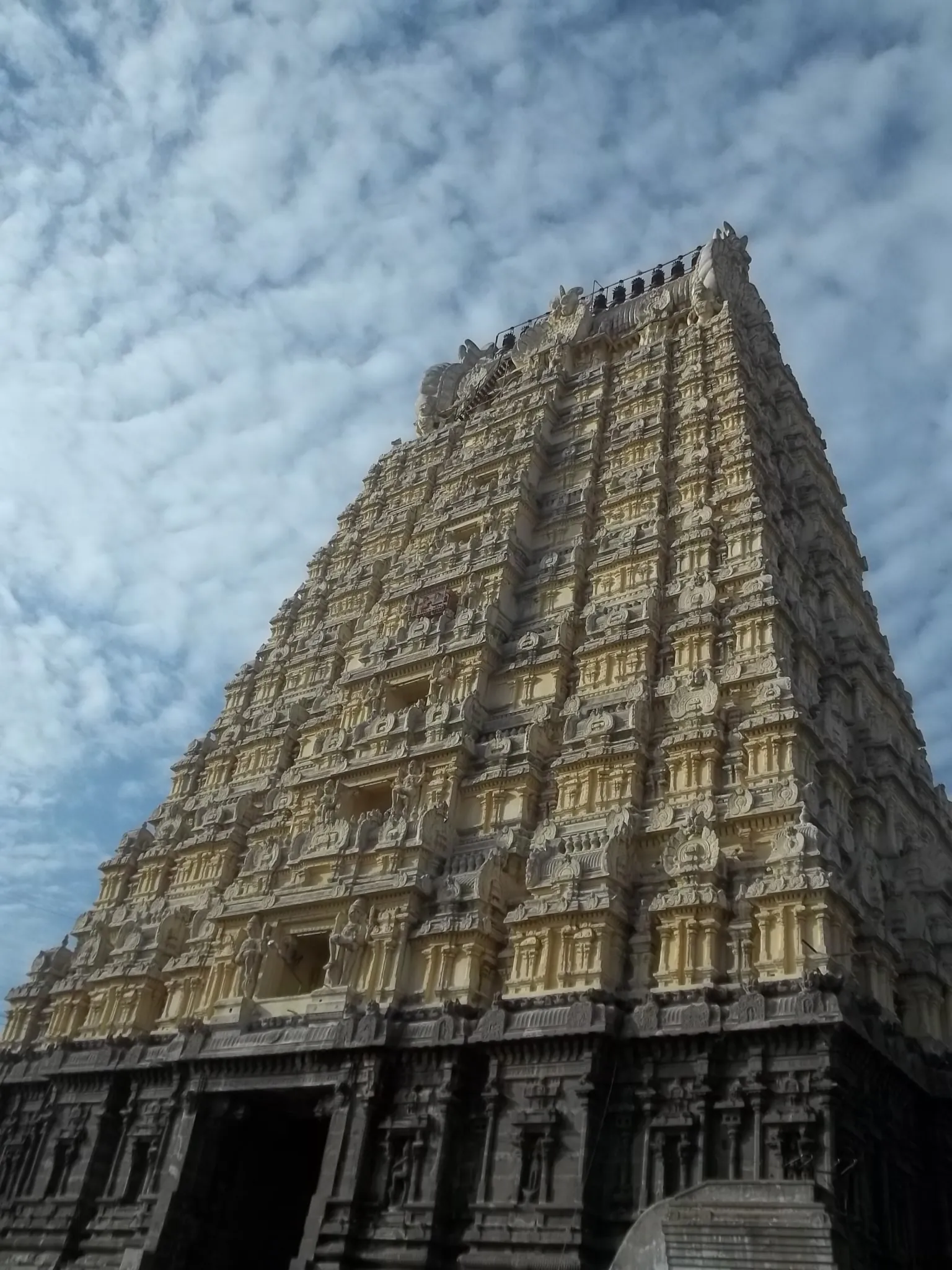 Kamakshi Amman Temple Kanchipuram - Image 4