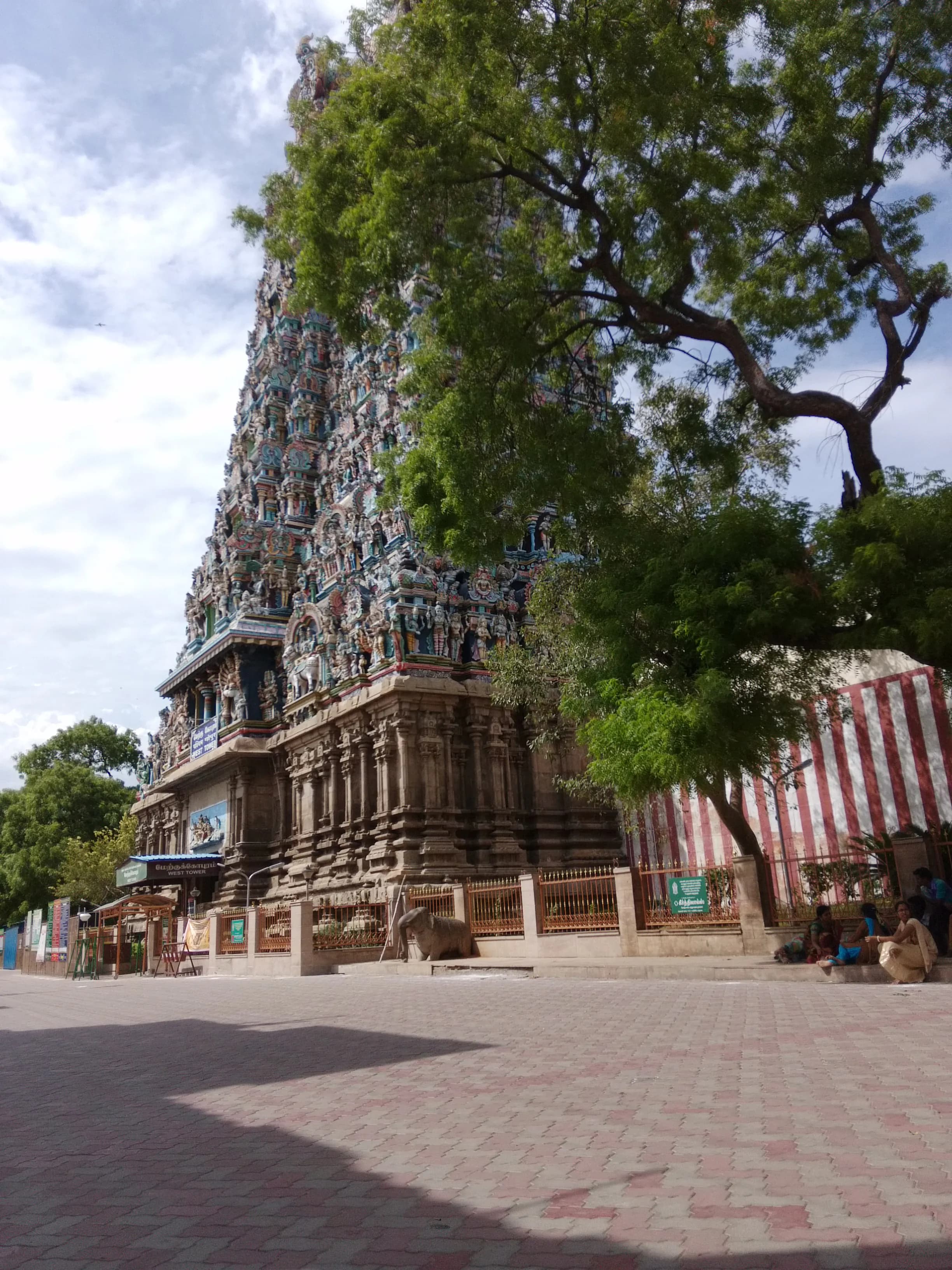 Meenakshi Amman Temple Madurai - Image 2