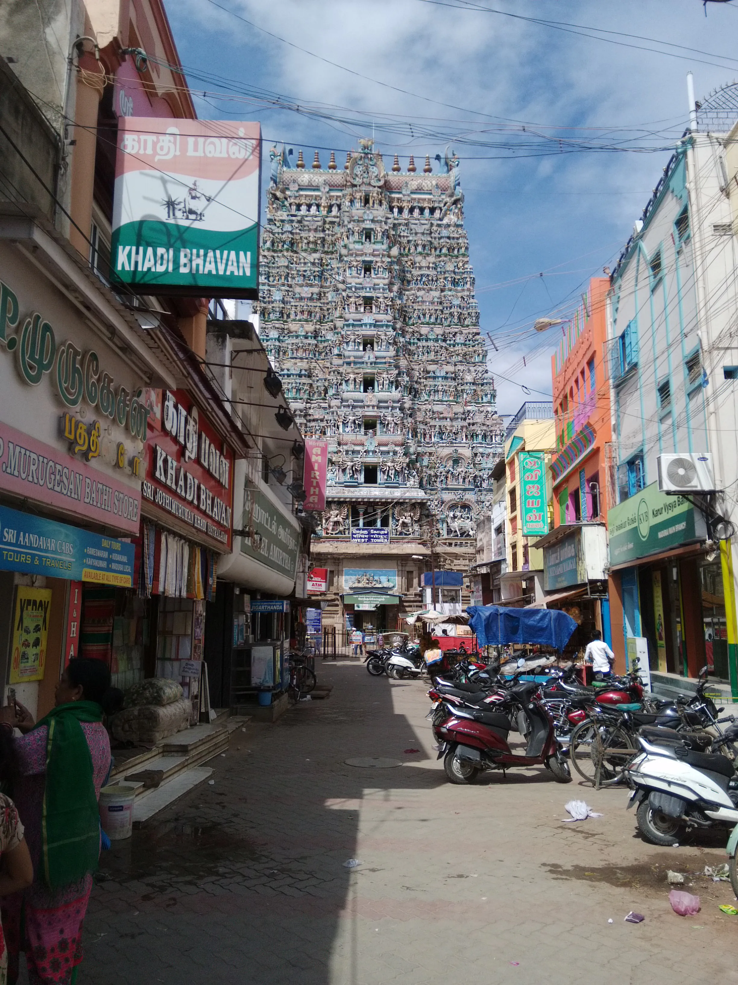 Meenakshi Amman Temple Madurai - Image 9